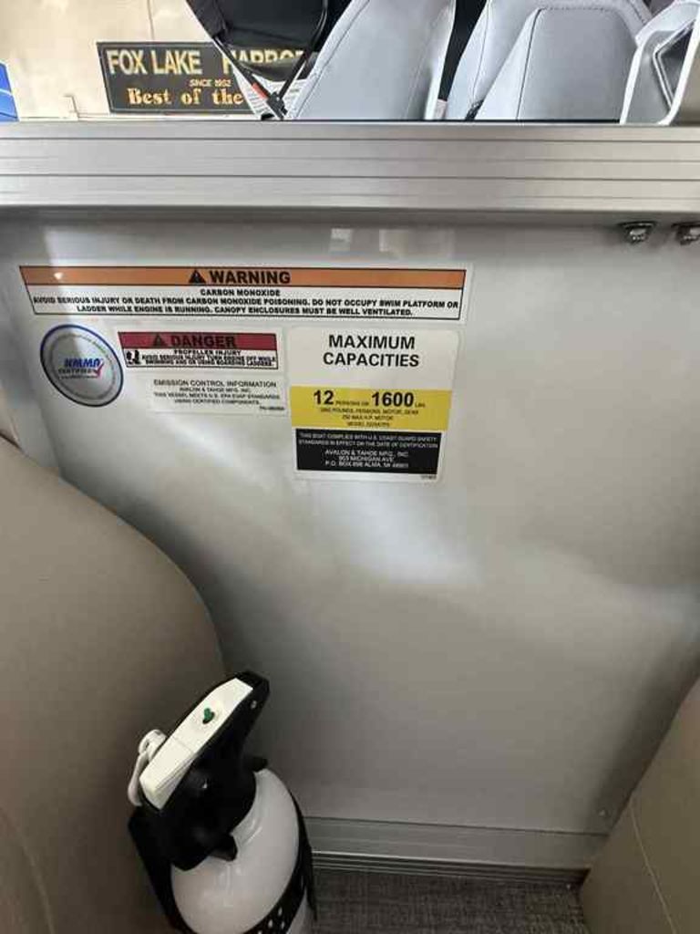 2026 Avalon LSZ Quad Lounger 23 FT - 8