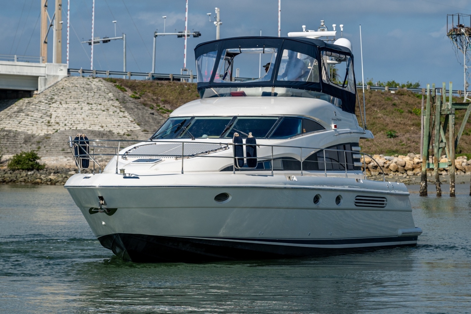 2000 Fairline Squadron 52 - Image 6