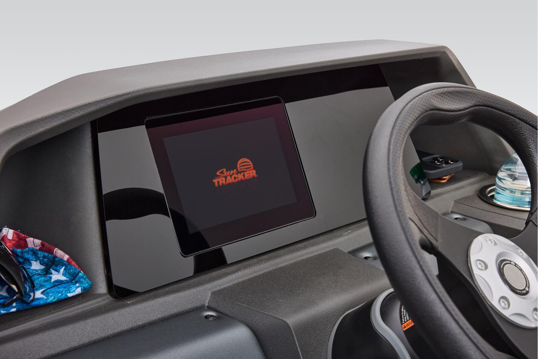 2026 Sun Tracker Party Barge 18 DLX - 61
