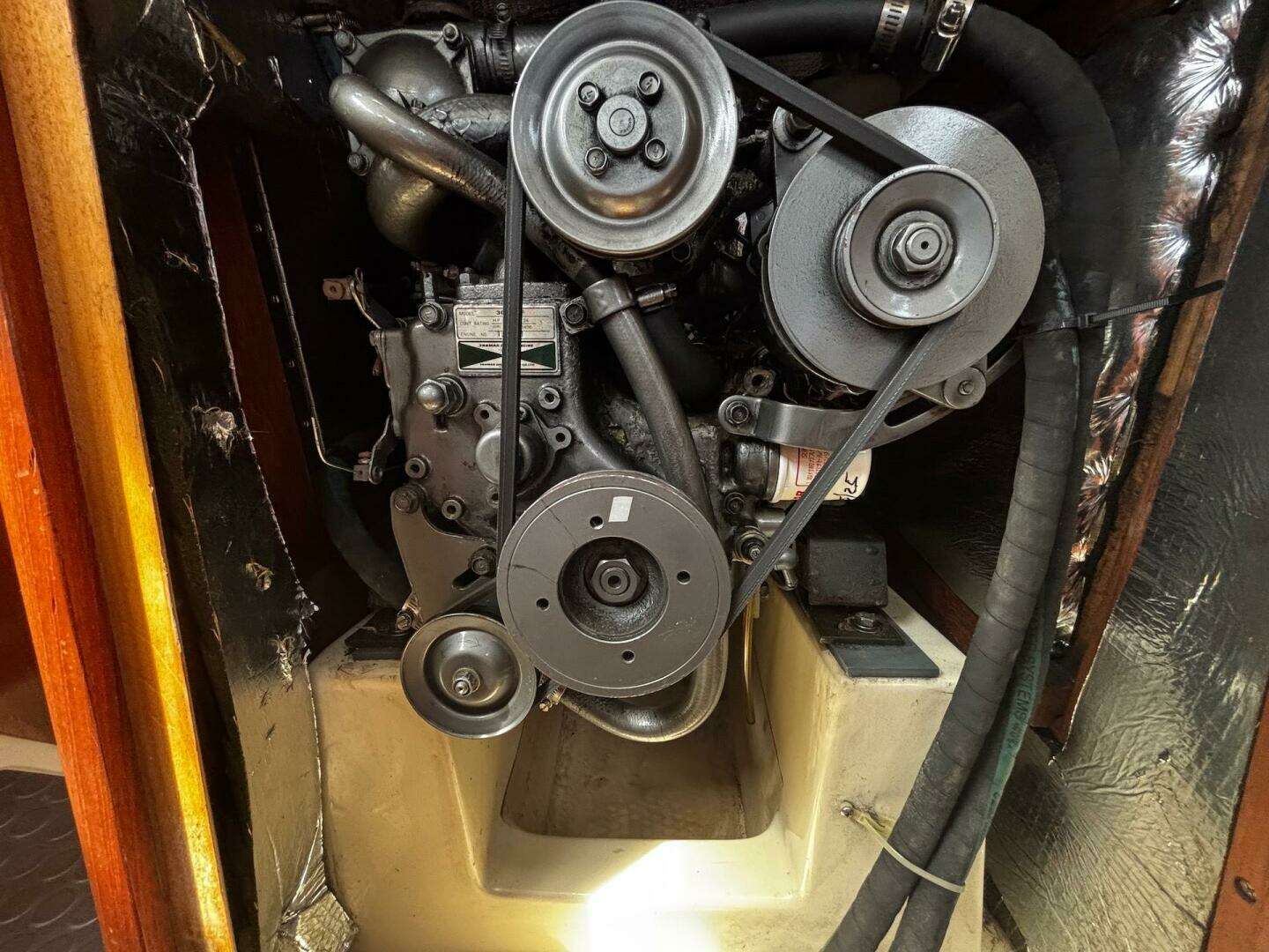 1993 Hunter 33.5 - Image 30