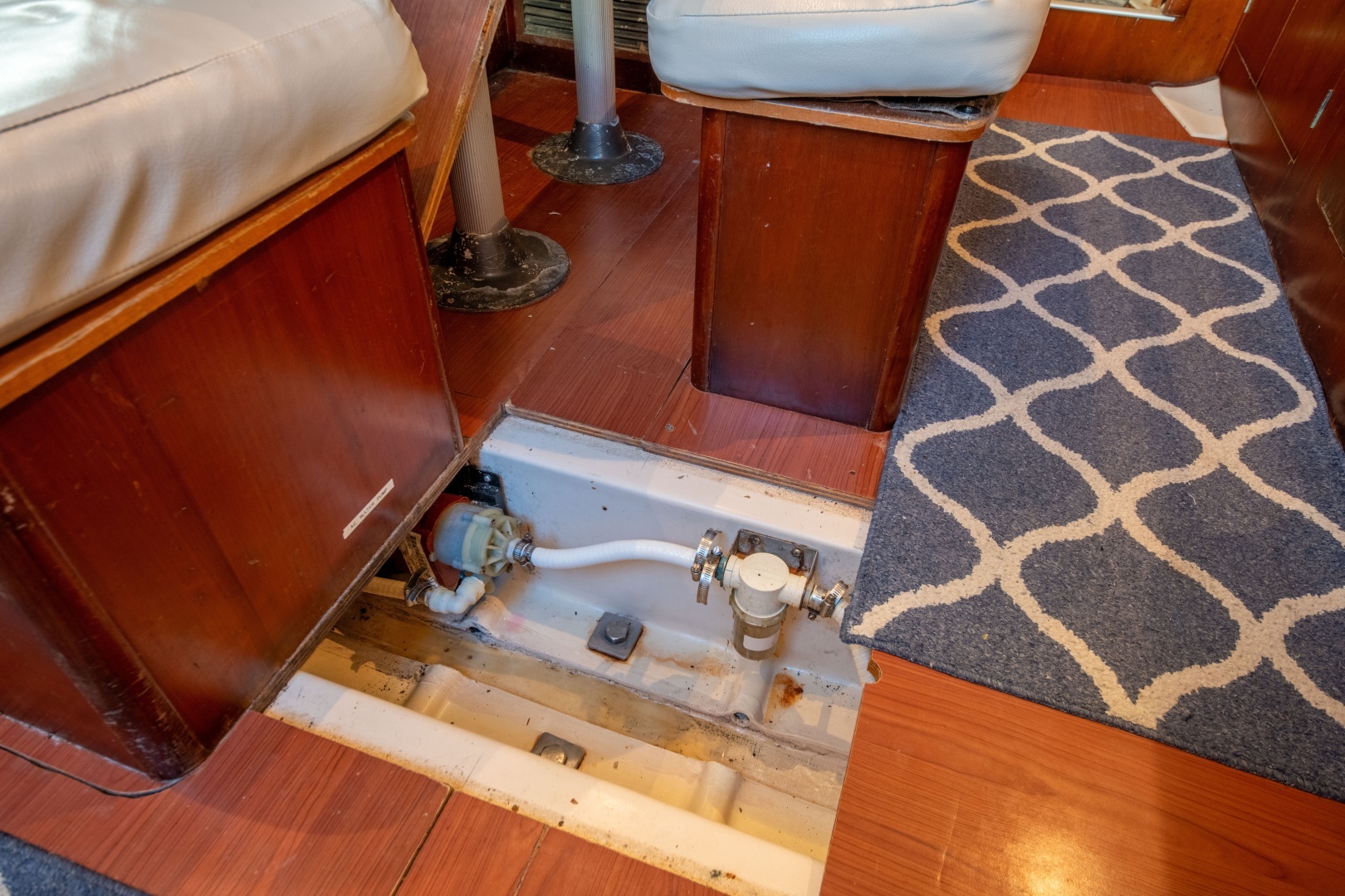 2002 Beneteau 393 - Image 39