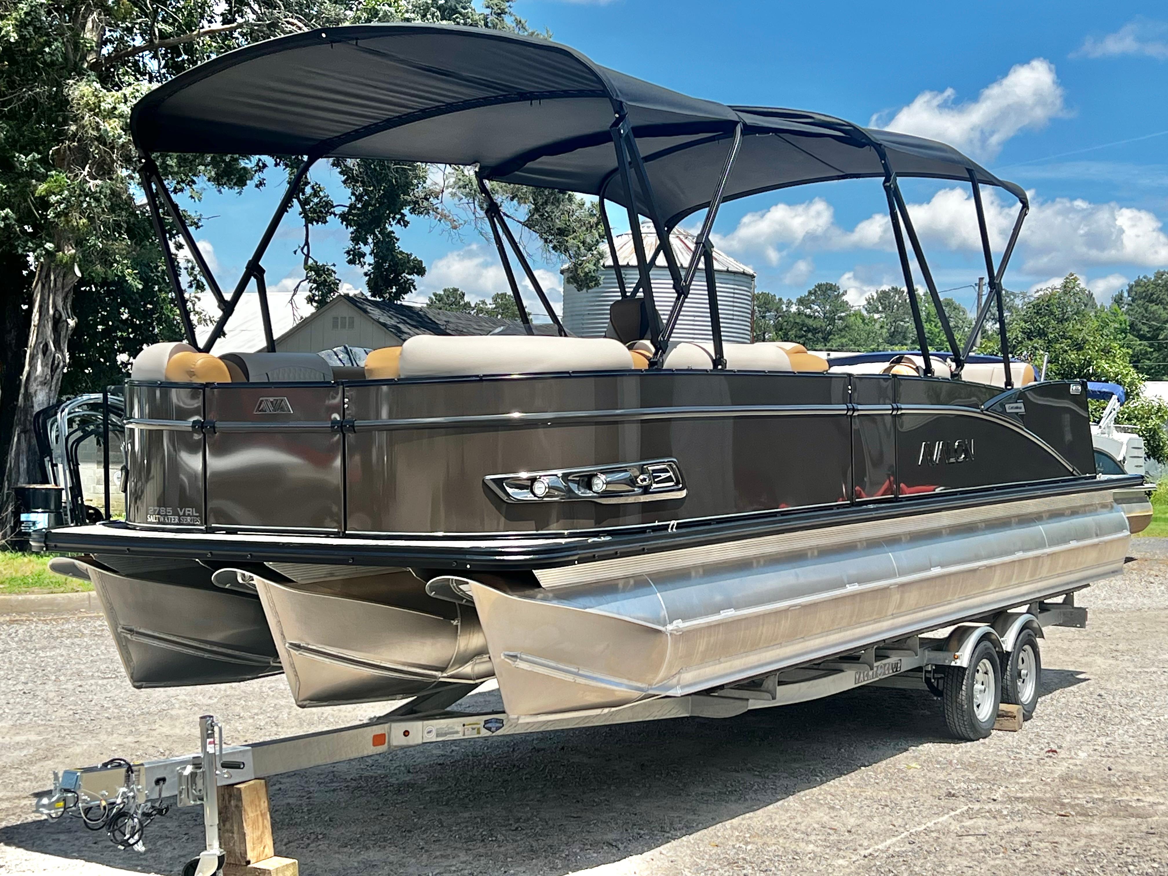 2025 Avalon Catalina 25' Versatile Rear Lounge Triple-Toon - ARRIVES THURSDAY 6/12/2025!