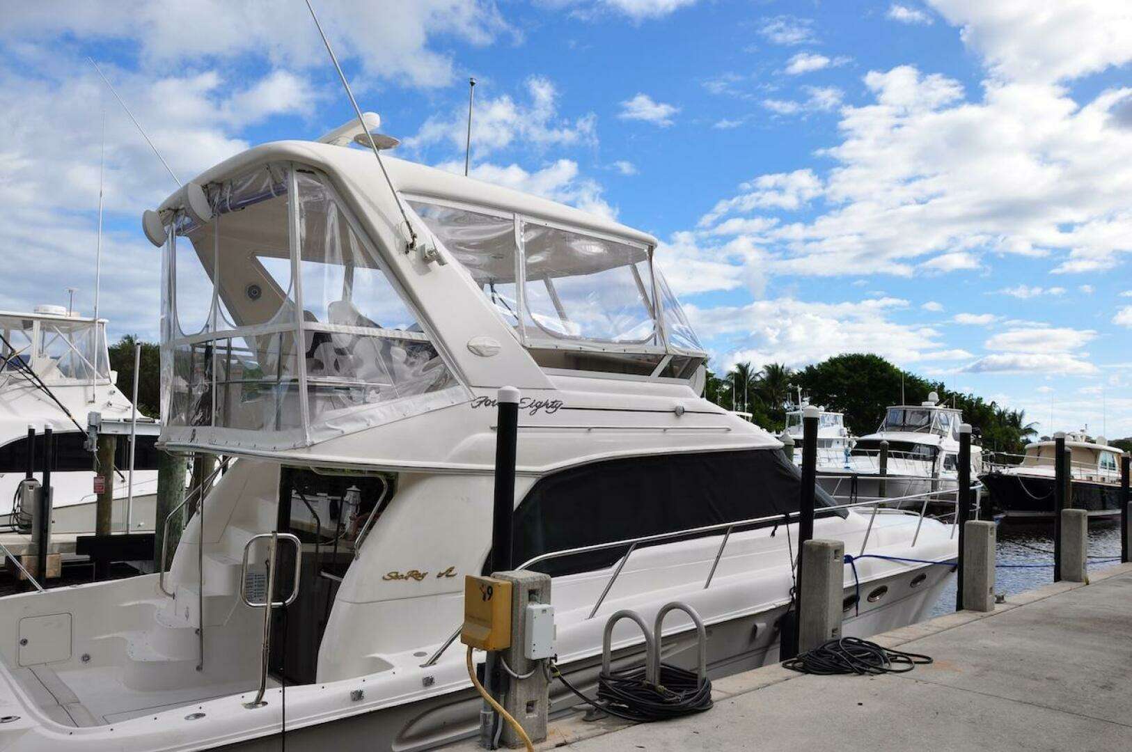 1998 Sea Ray 480 Sedan Bridge - Image 12