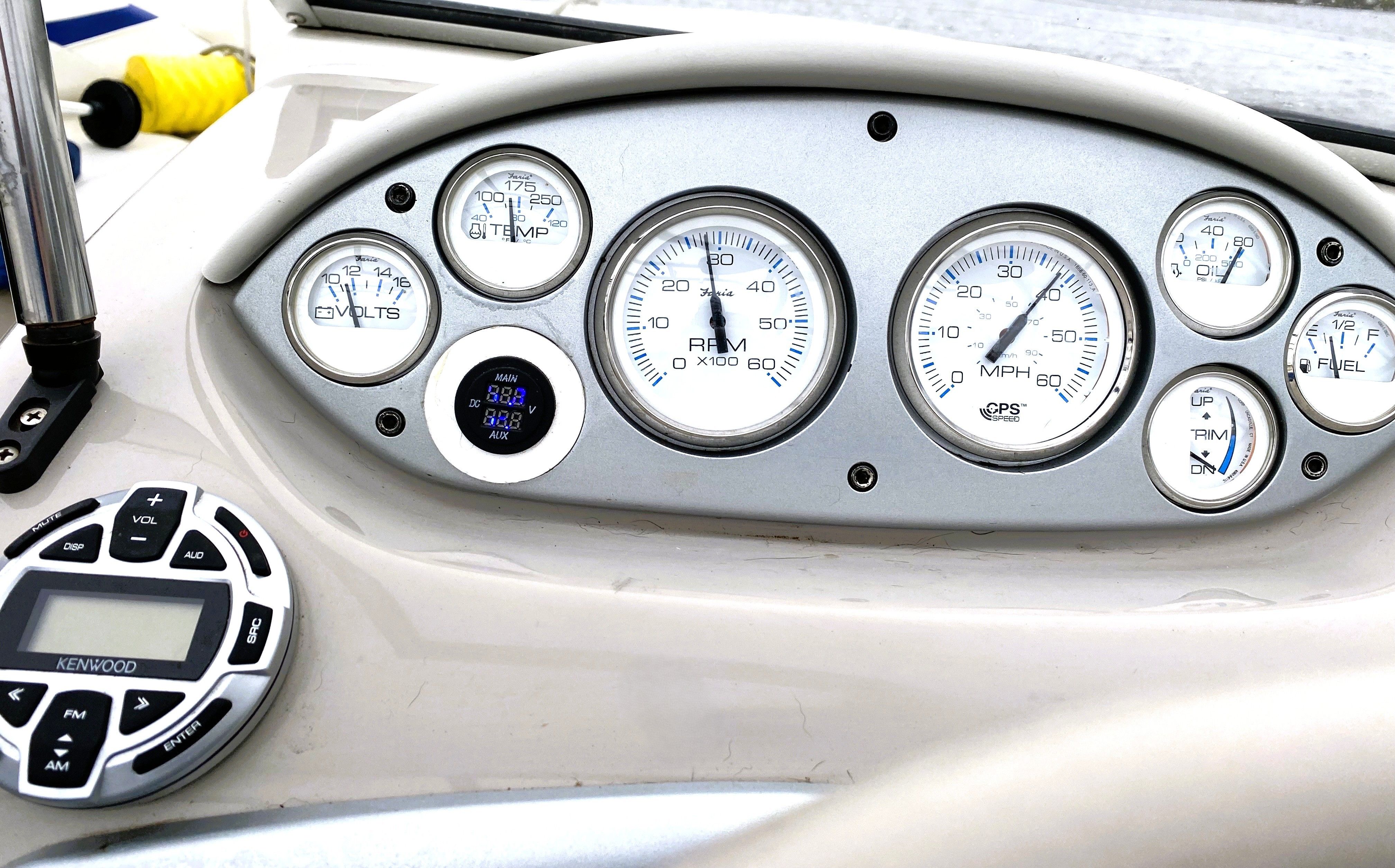 2004 Maxum 2000 SR3 - 8