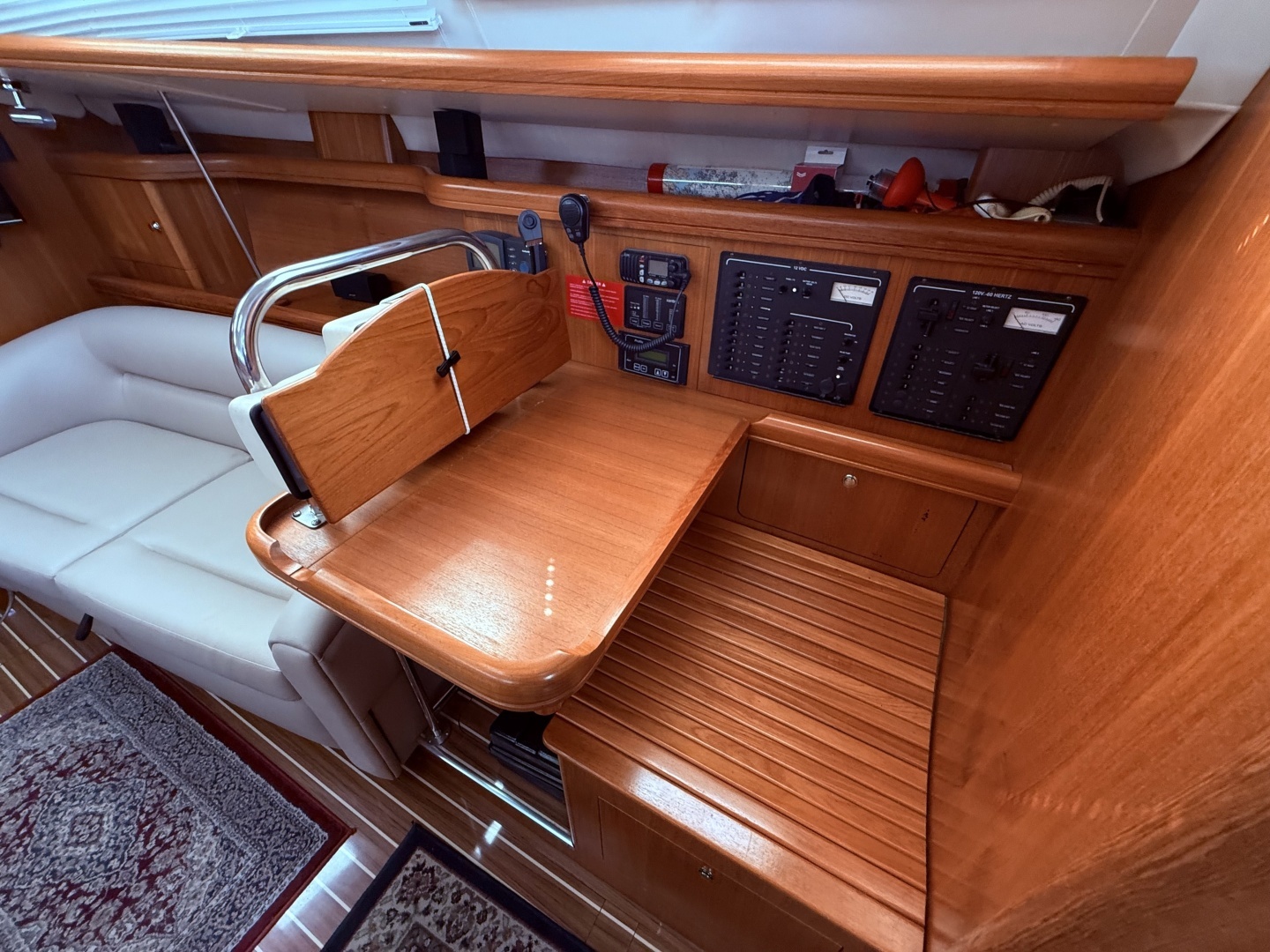 2005 Hunter — - Image 42
