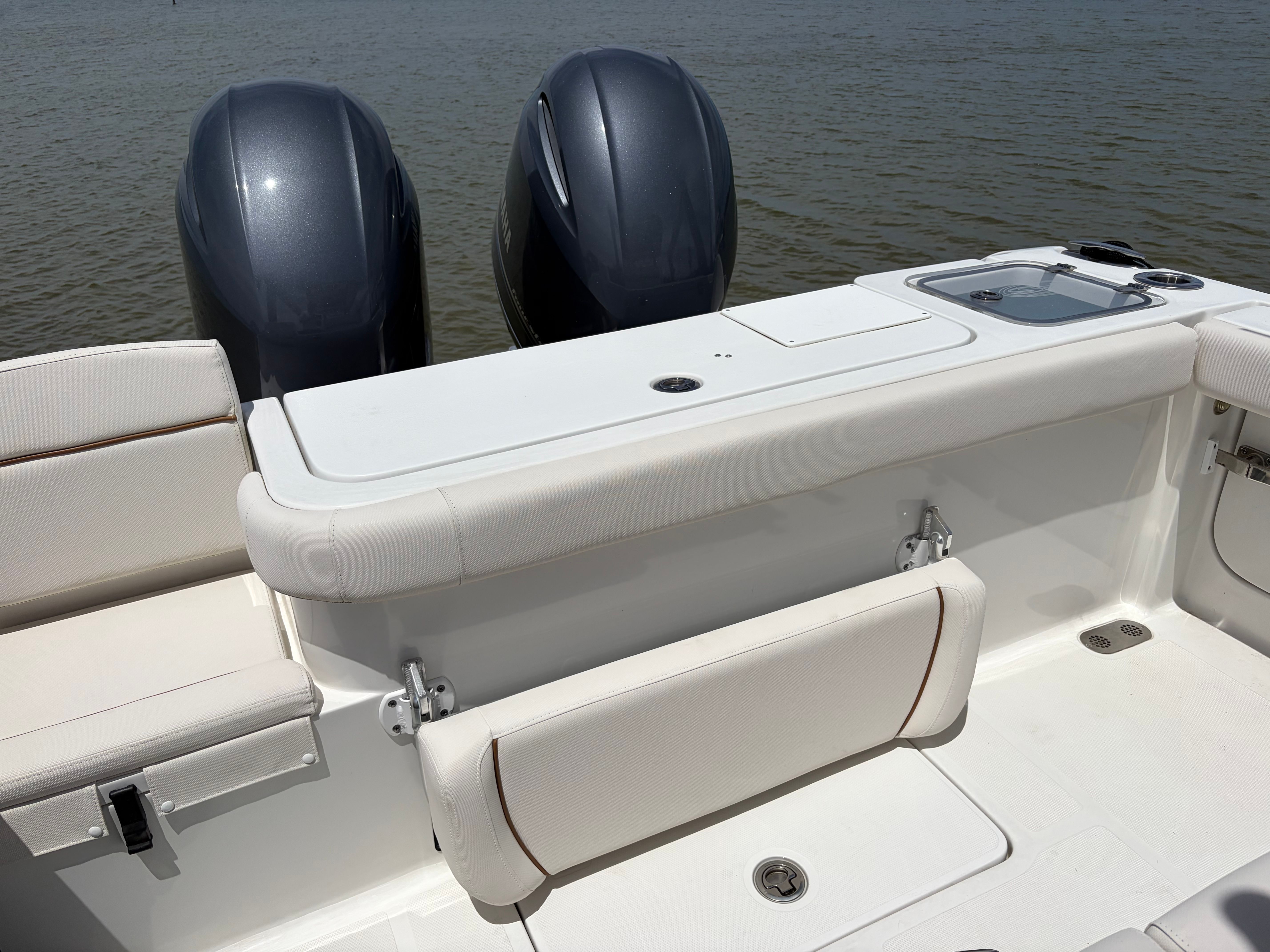 2021 Sea Hunt Gamefish 27 Forward Seating - 15