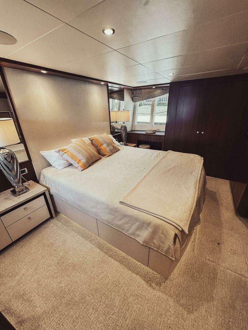 2015 Ocean Alexander 72 - Image 24