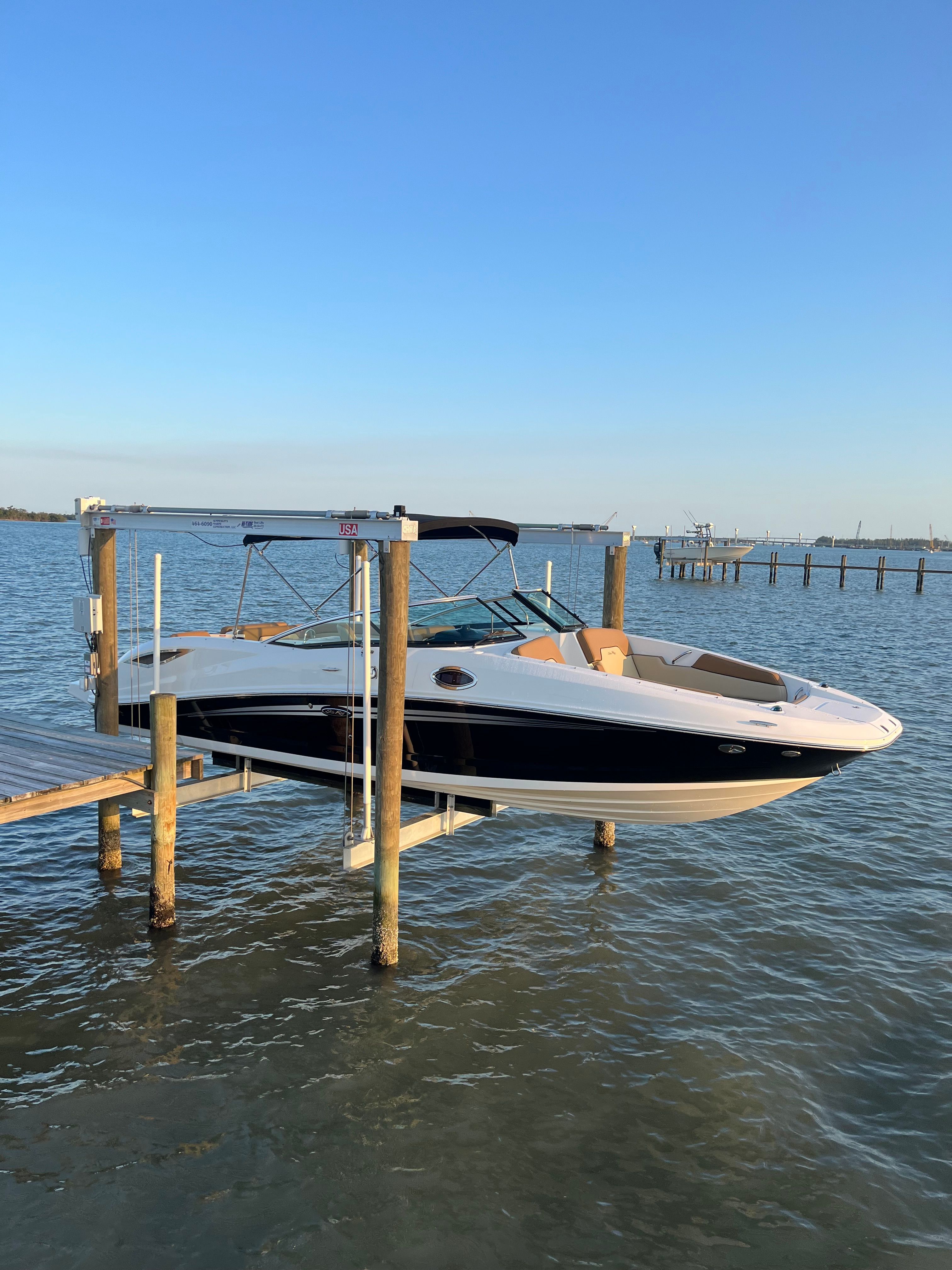 2015 Sea Ray 300 Sundeck - 2
