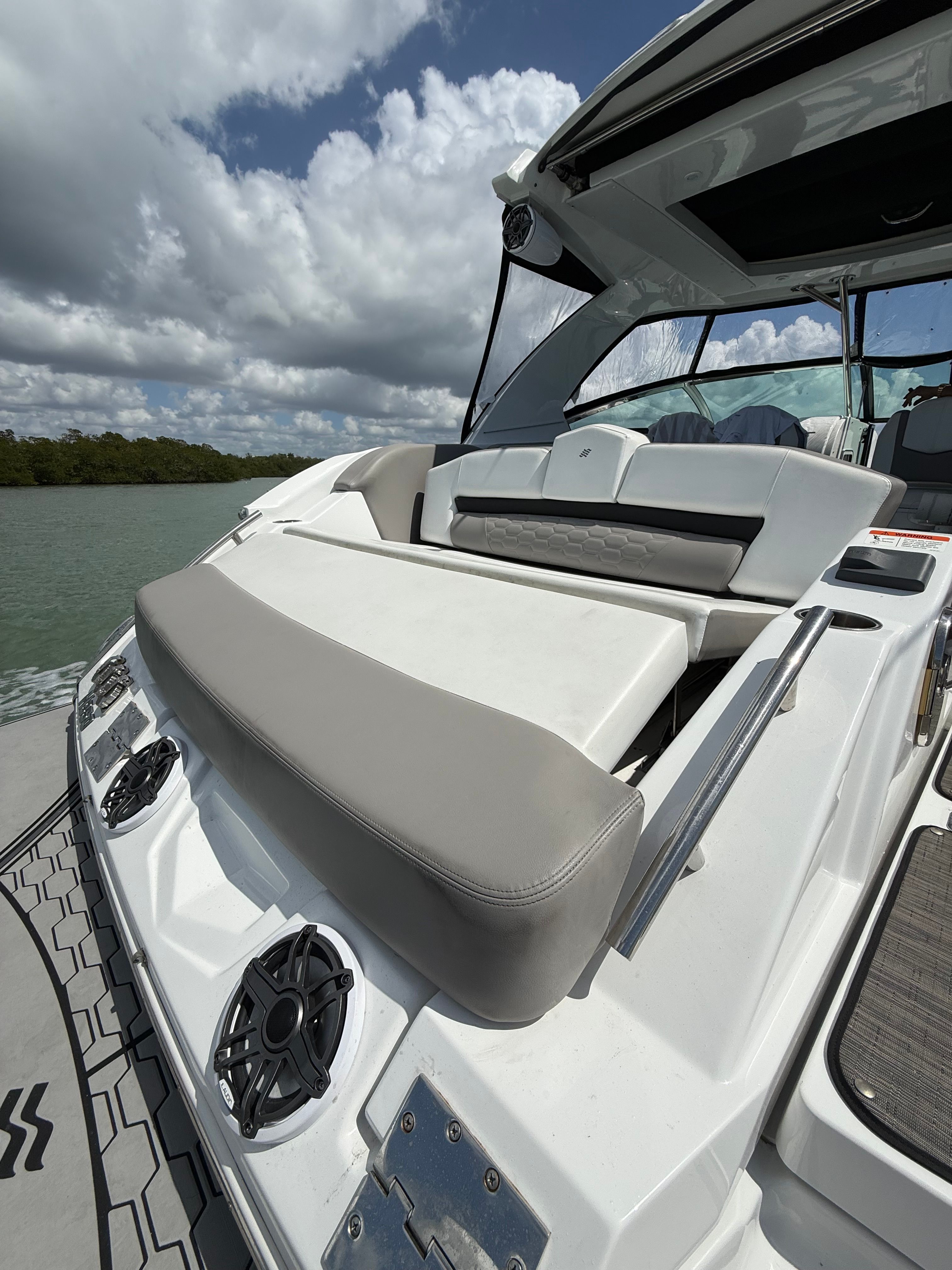 2023 Four Winns H350 - 44