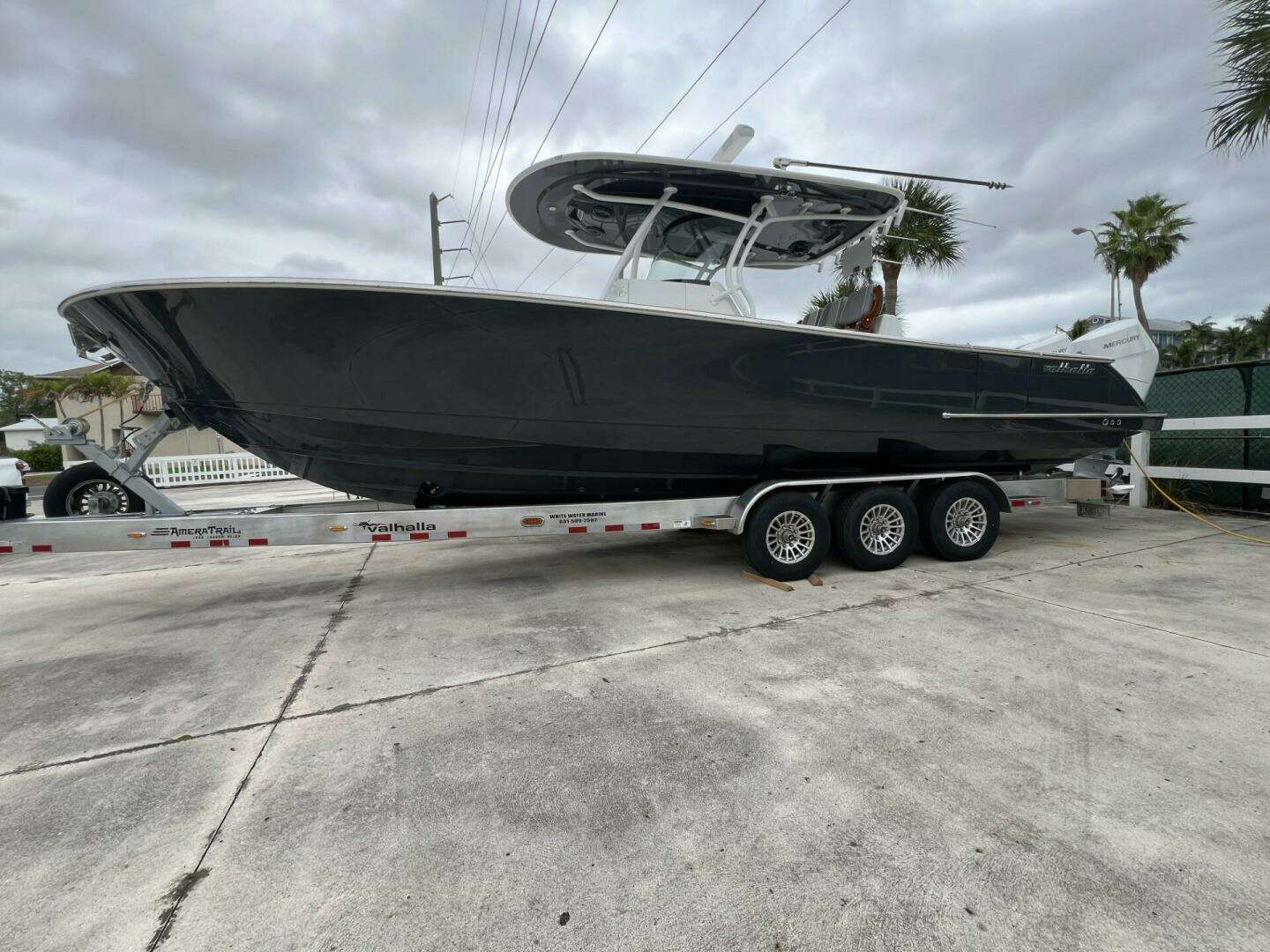 2023 Valhalla Boatworks V-33 - Image 2