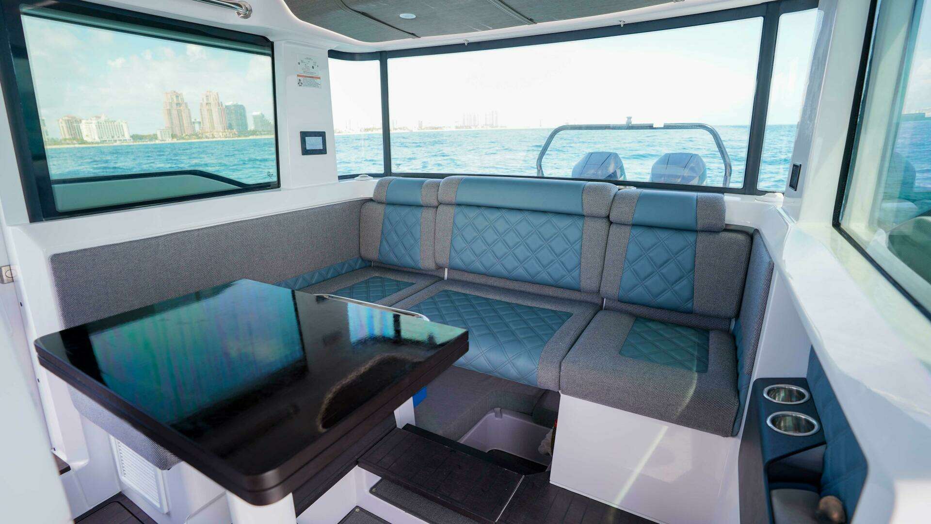 2024 Axopar 37 XC Cross Cabin - Image 15