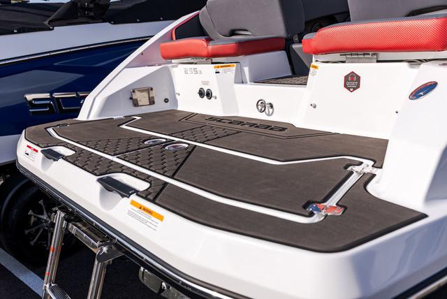 2025 Scarab 255 LX - 5
