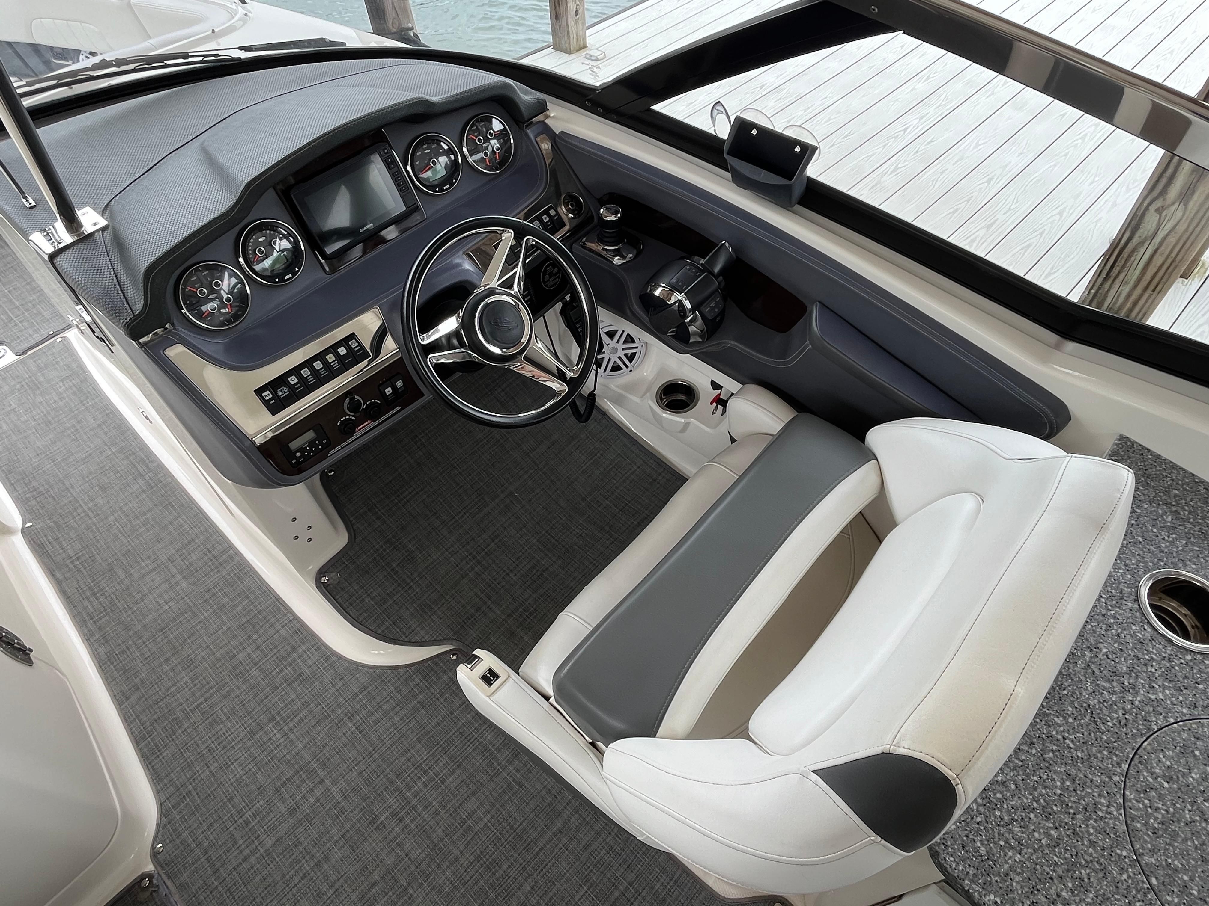 2015 Chaparral 307 SSX - 7