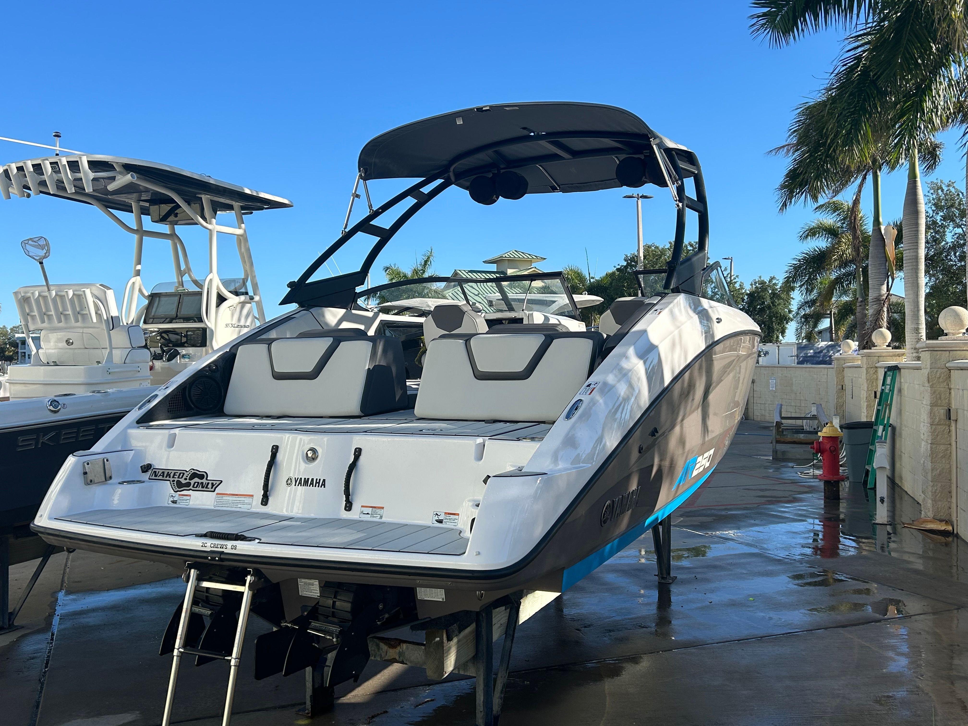 2022 Yamaha Boats AR250 - 2