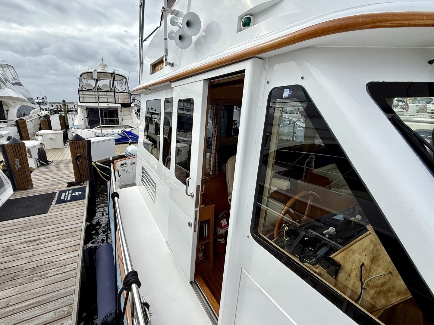 2002 Legacy Yachts 52 - Image 15