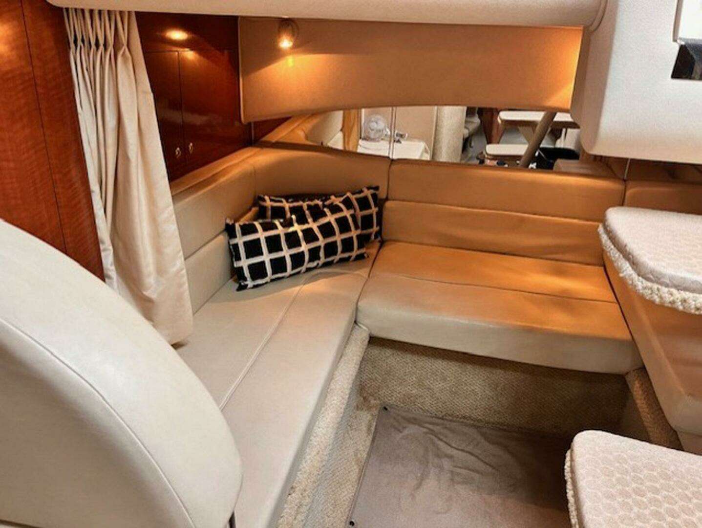 2003 Sea Ray 300 Sundancer - Image 24