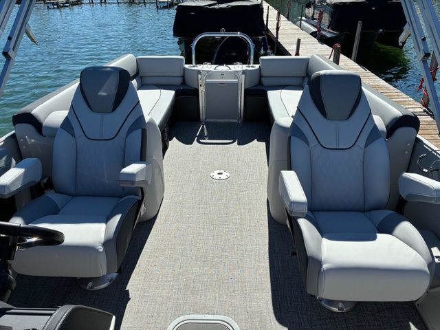 2026 Tahoe 2585 CASCADE QUAD LOUNGER - 20