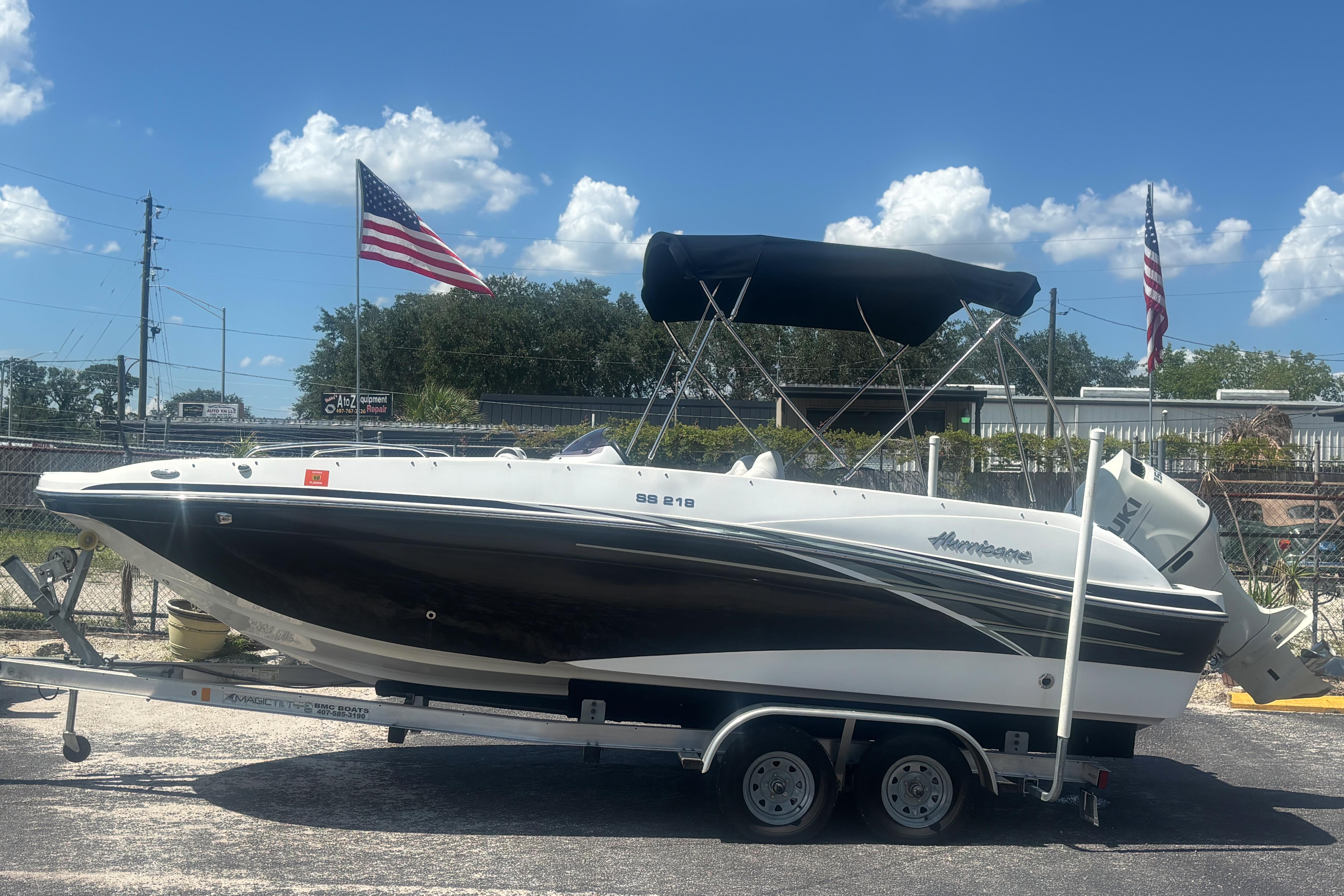 2019 Hurricane Sundeck Sport 218 OB