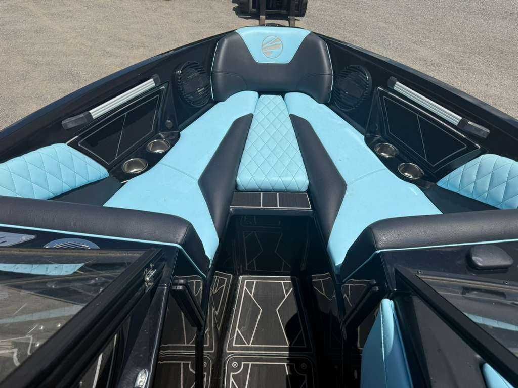 2023 Tigé 23ZX - 10