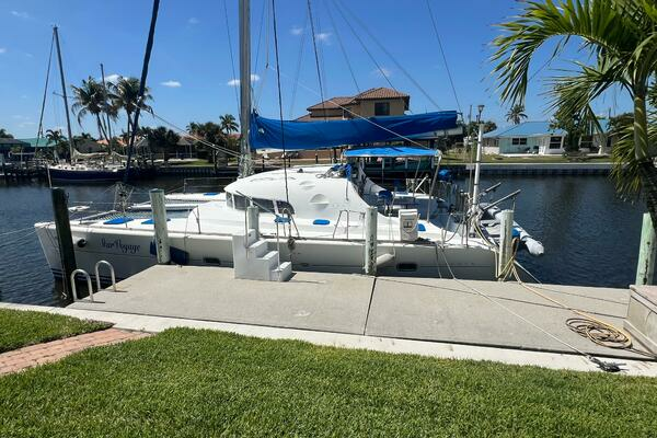 2002 Lagoon 410