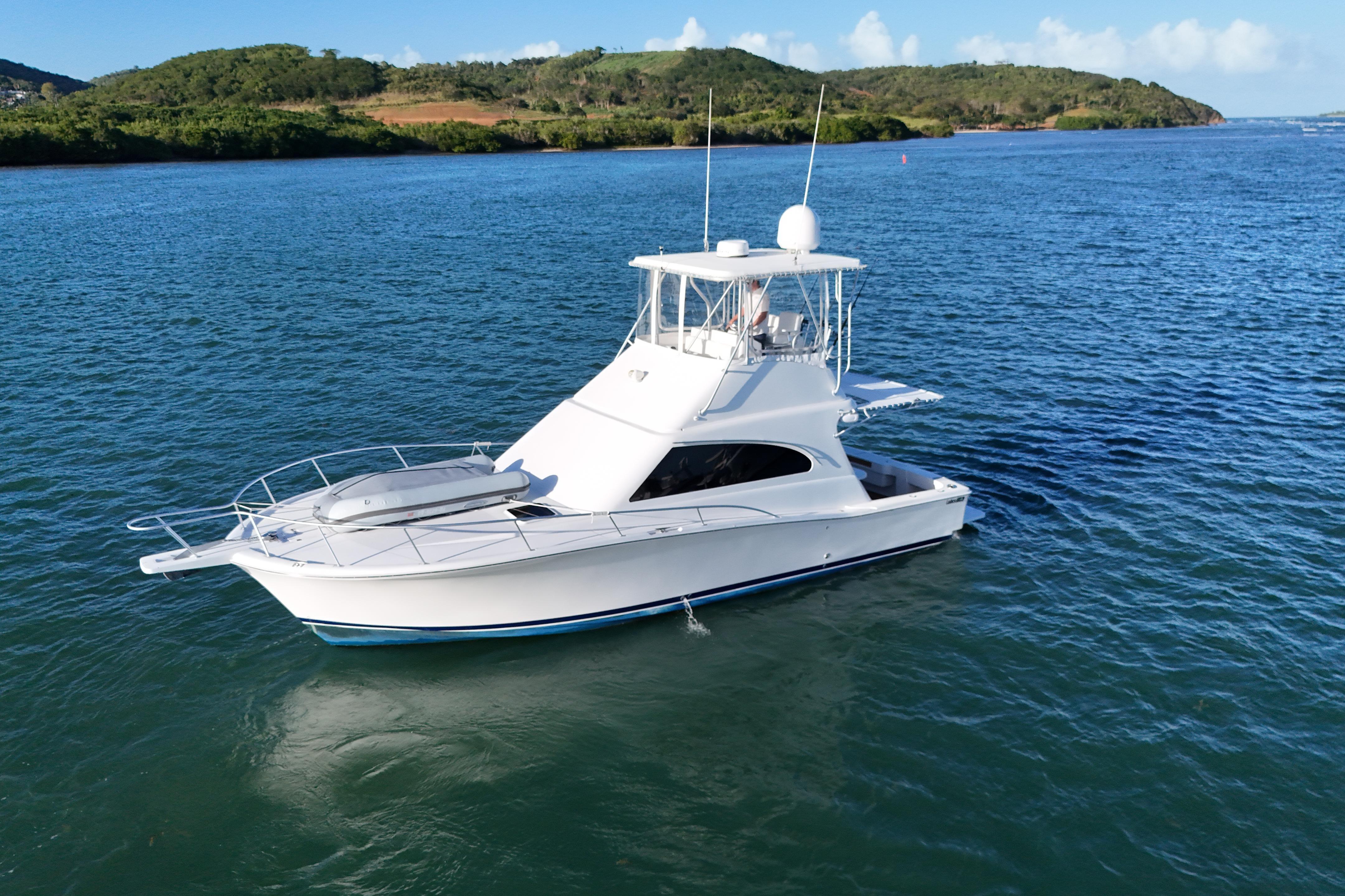 2005 Luhrs 38 Convertible