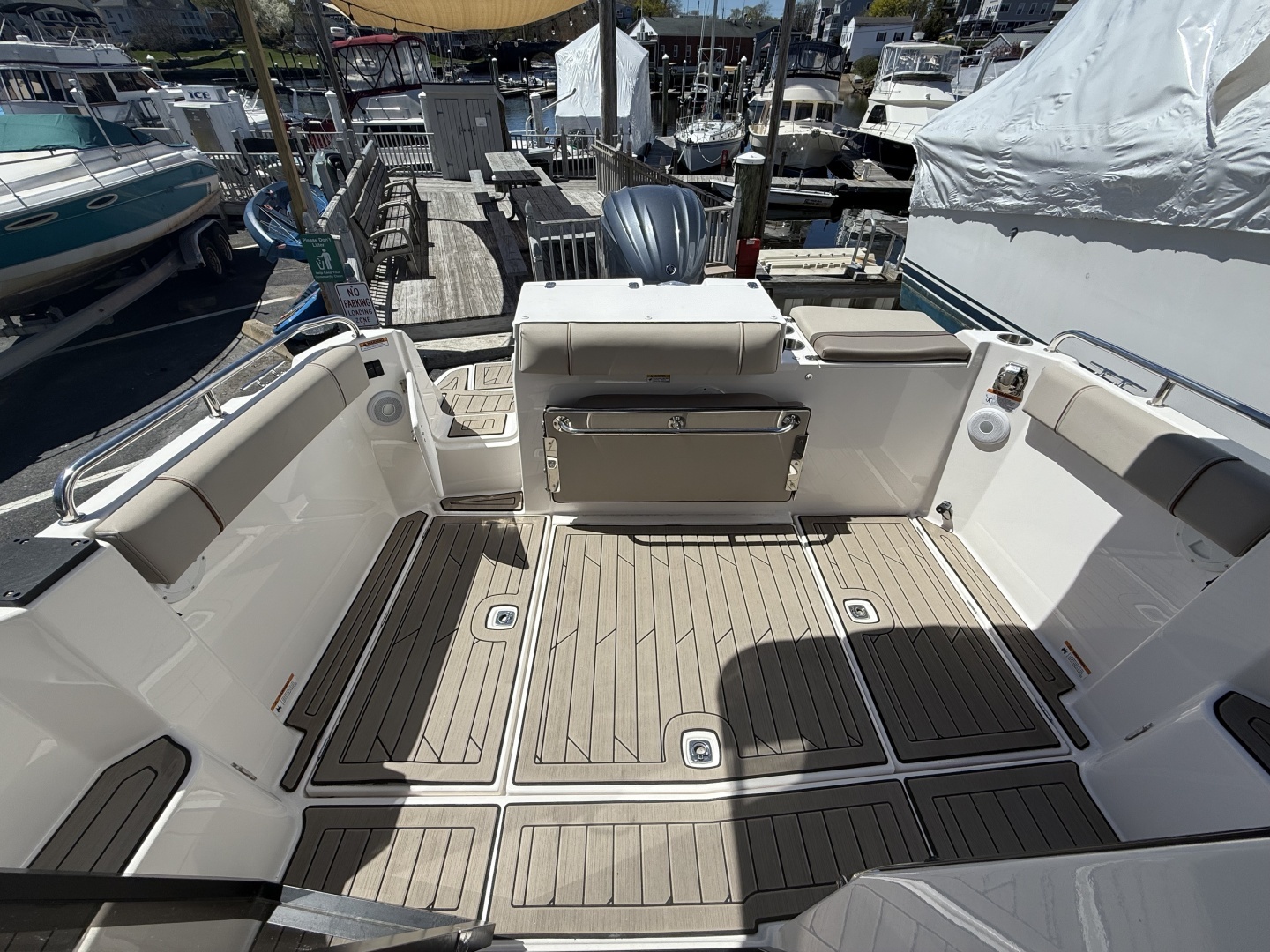 2022 Cutwater C-24 - Image 20