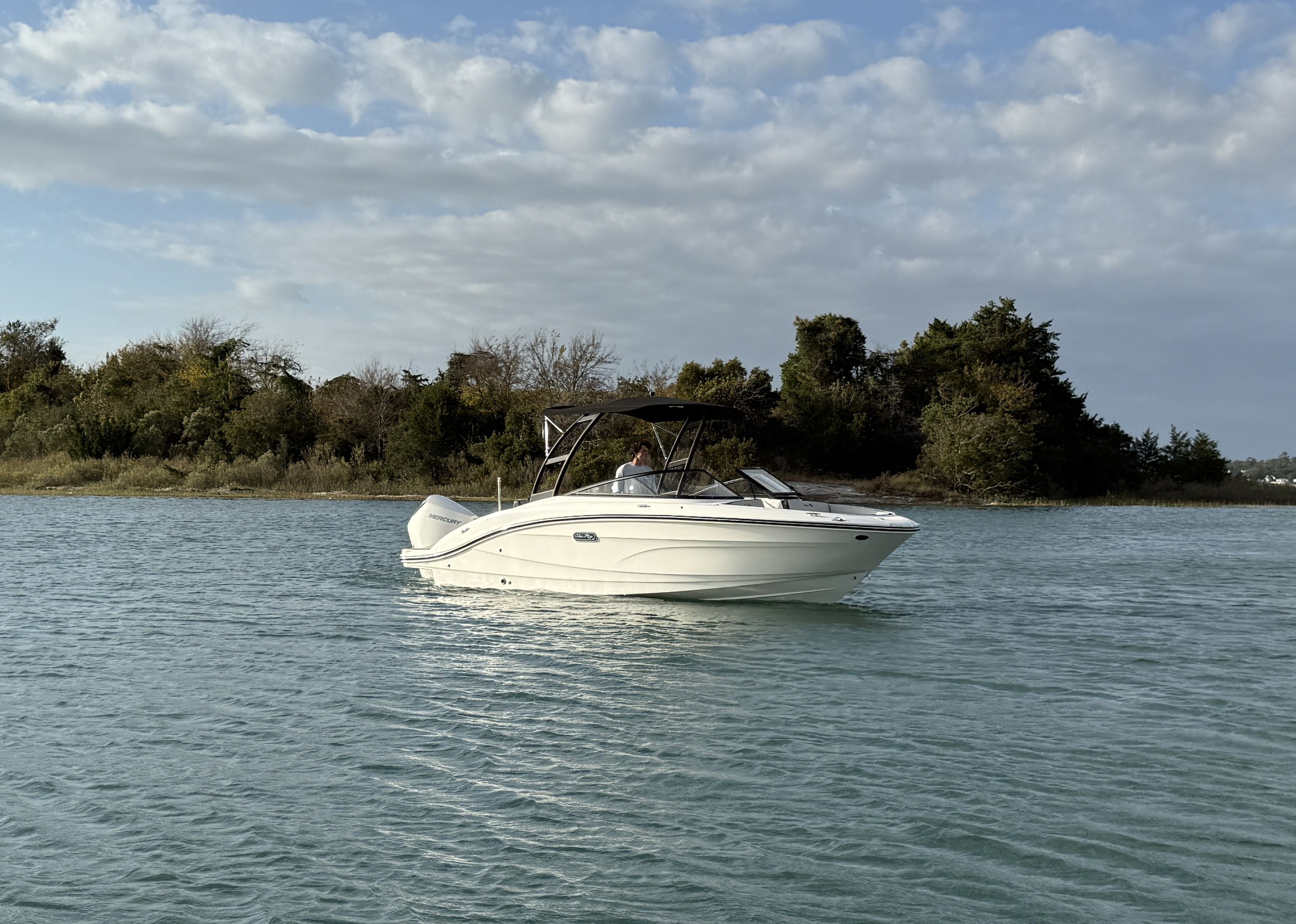 2026 Sea Ray SPX 210 Outboard