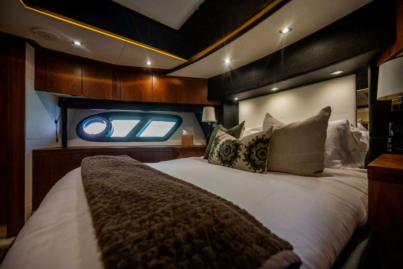2015 Sunseeker 75 - Image 23