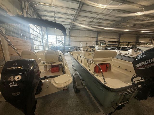 2025 Boston Whaler 150 Montauk - 9