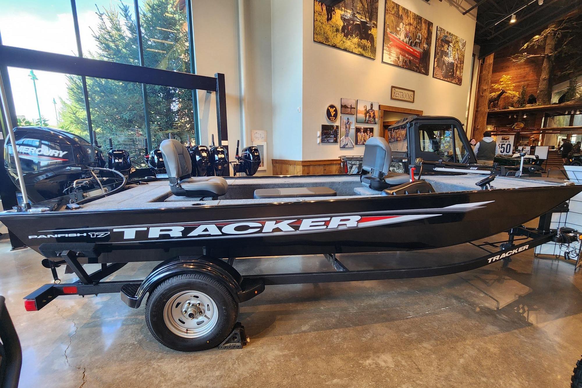 2026 Tracker Panfish 17