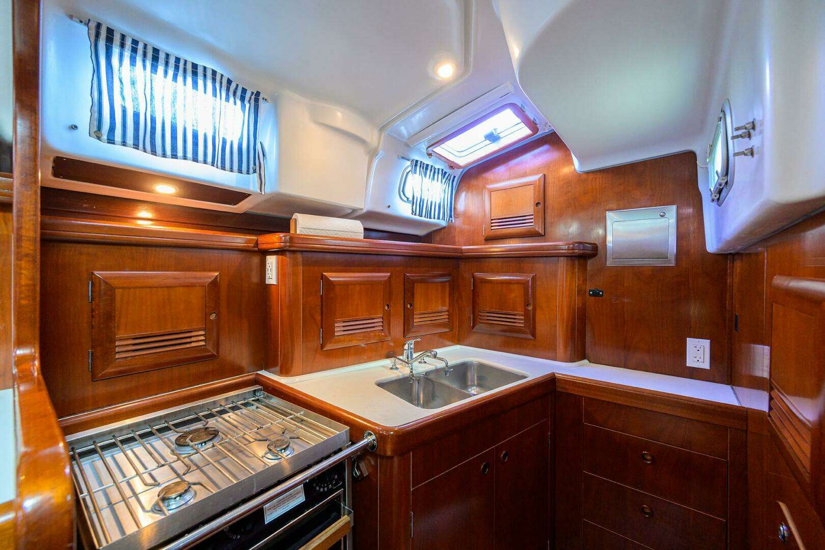 2003 Beneteau Beneteau 50 - Image 21