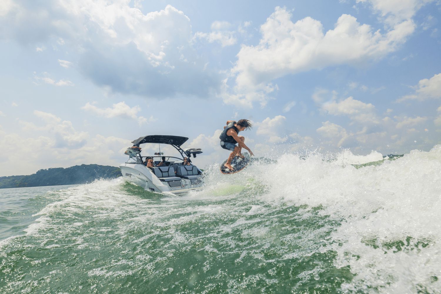 2026 Yamaha Boats 255XD - 15