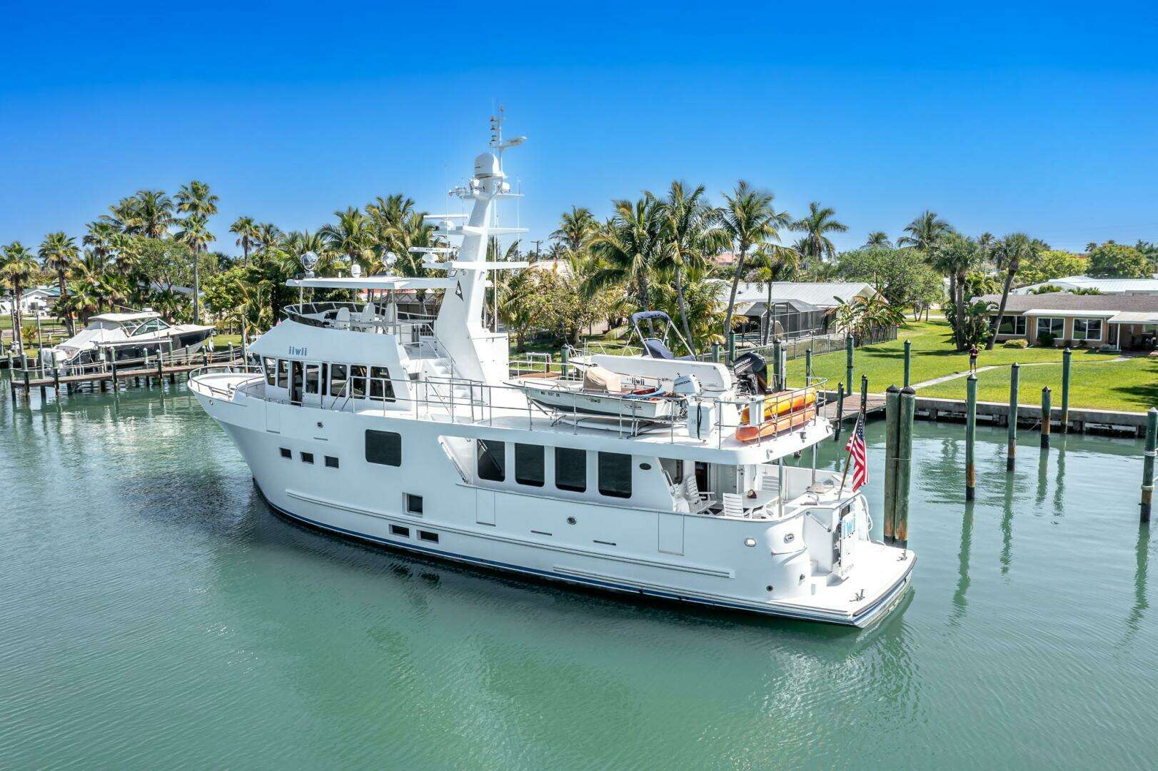 2017 Northern Marine Expedition Motor Yacht - Image 4