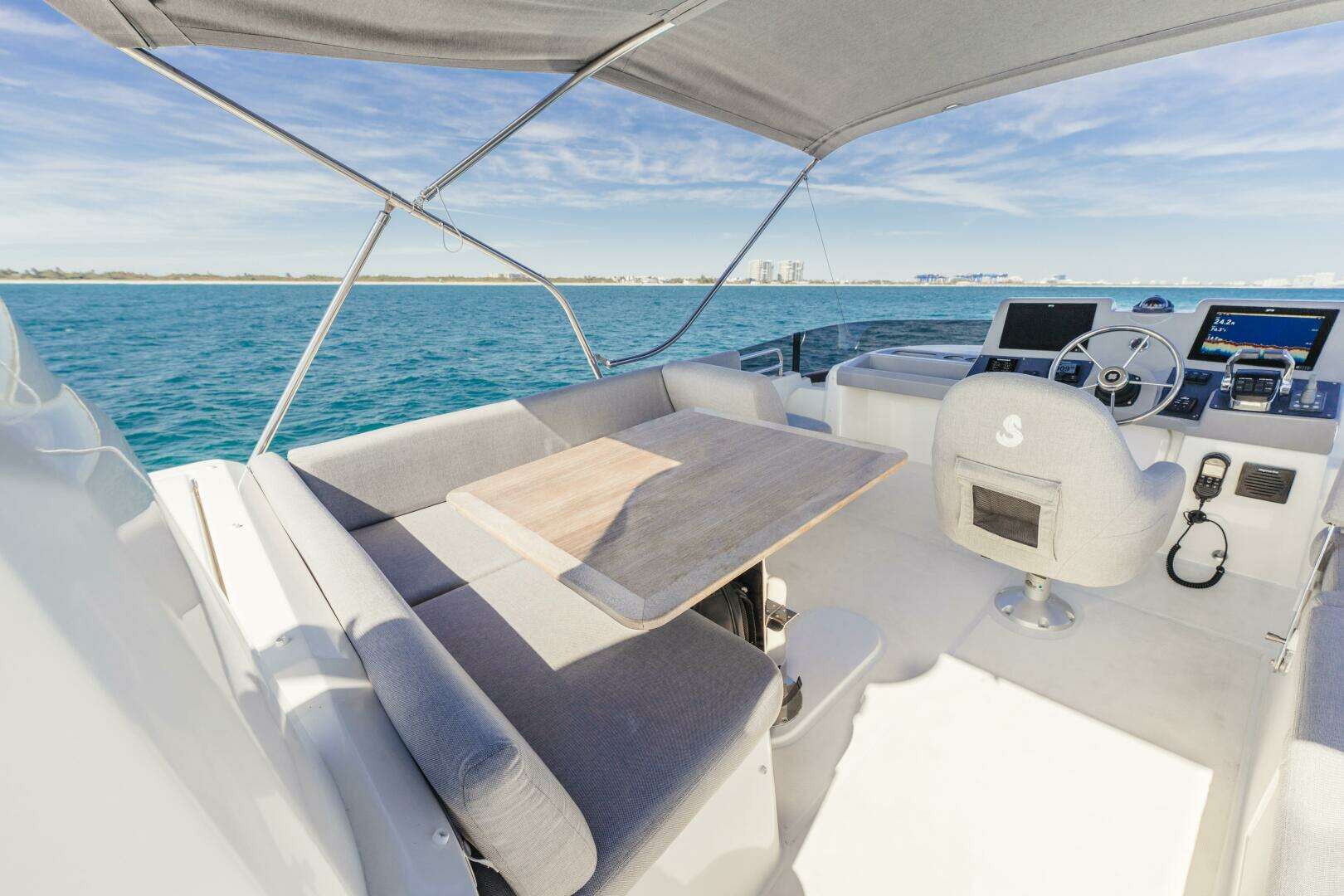 2025 Beneteau — - Image 7