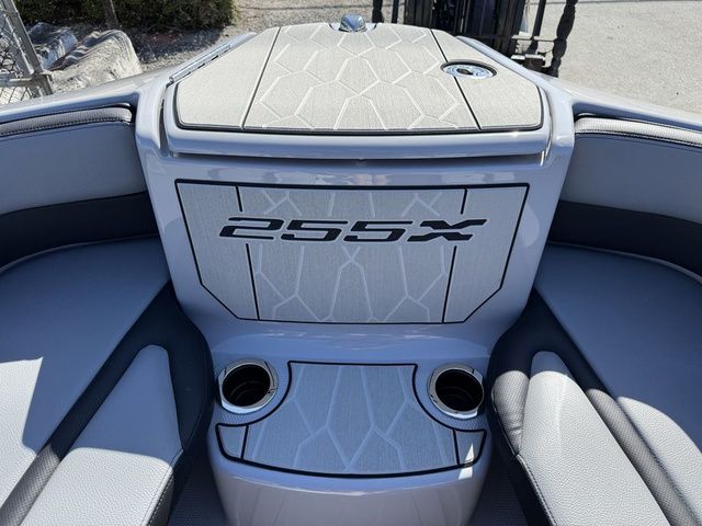 2026 Yamaha Boats 255XD - 29