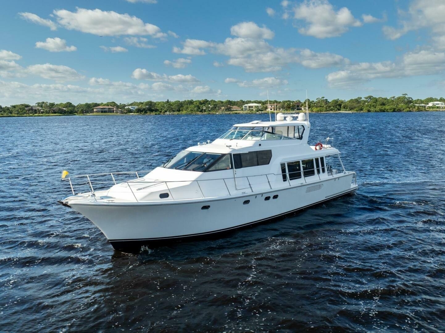 2009 Pacific Mariner 65 Motor Yacht - Image 9