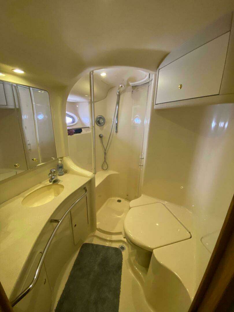 1998 Sea Ray 480 Sedan Bridge - Image 44