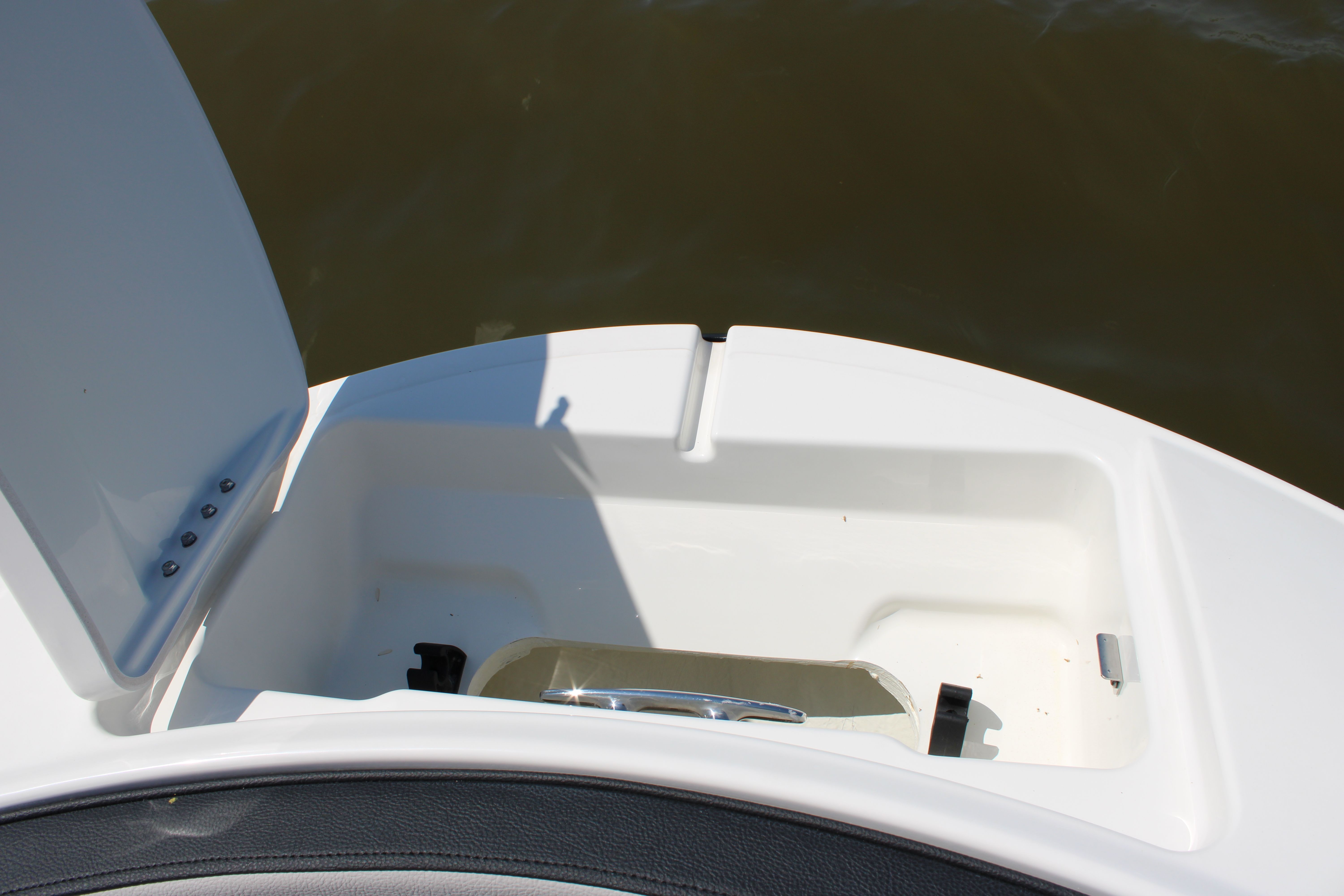 2026 Sea Ray SPX 210 Outboard - 37