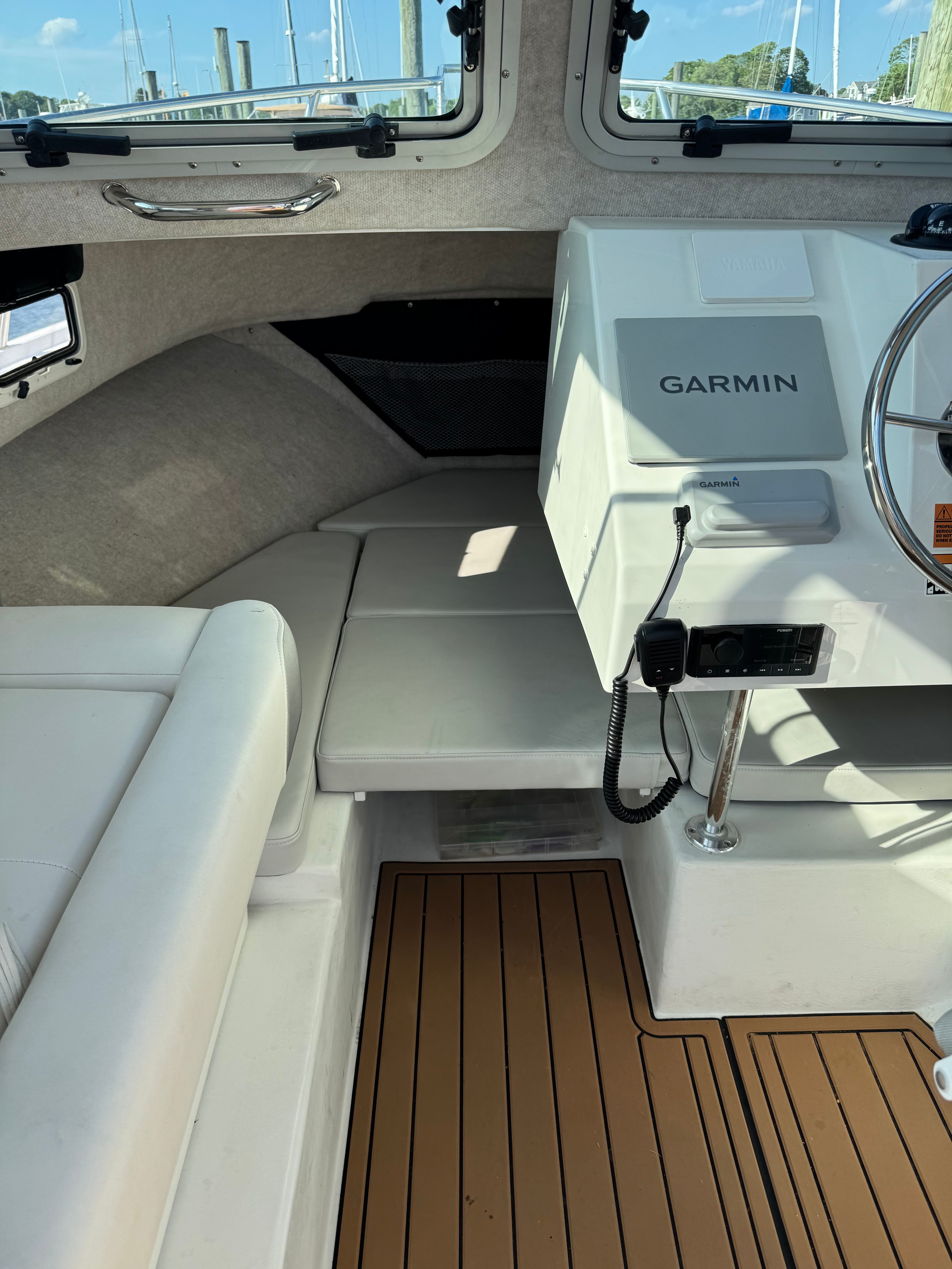 2021 Parker 2320 Sport Cabin - 16