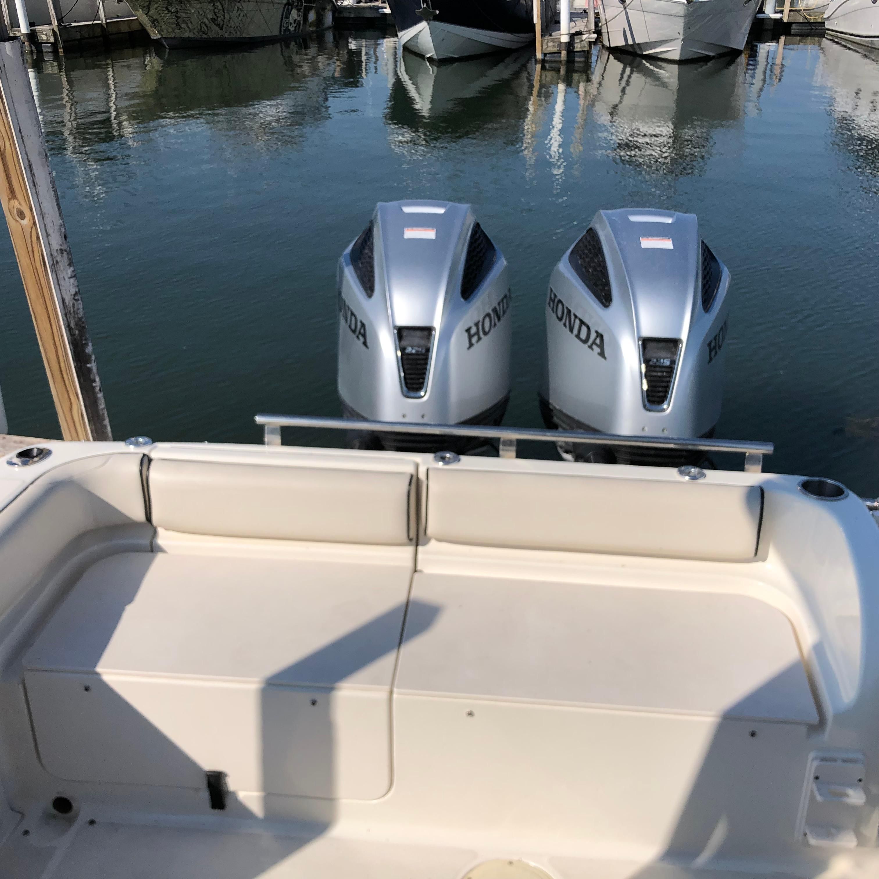 2007 Robalo R265 Walkaround - 3