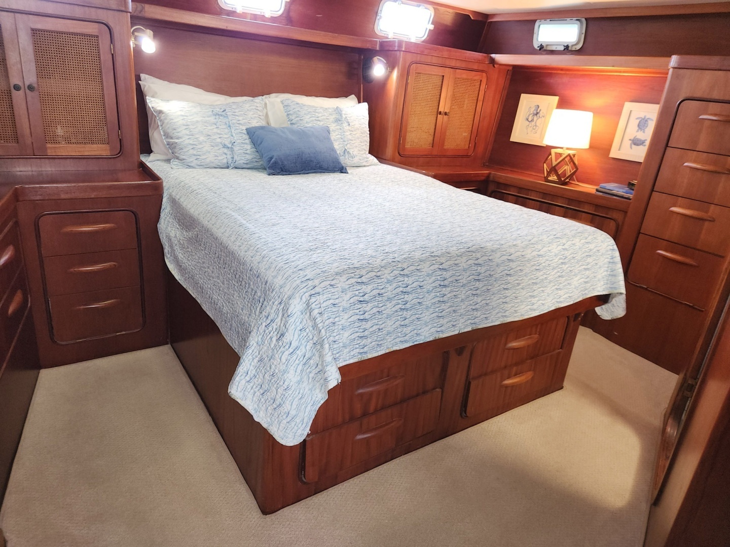 1980 Gulfstar 44 Motor Cruiser - Image 5