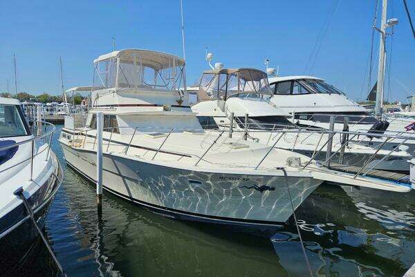 1977 Viking 43 Aft Cabin