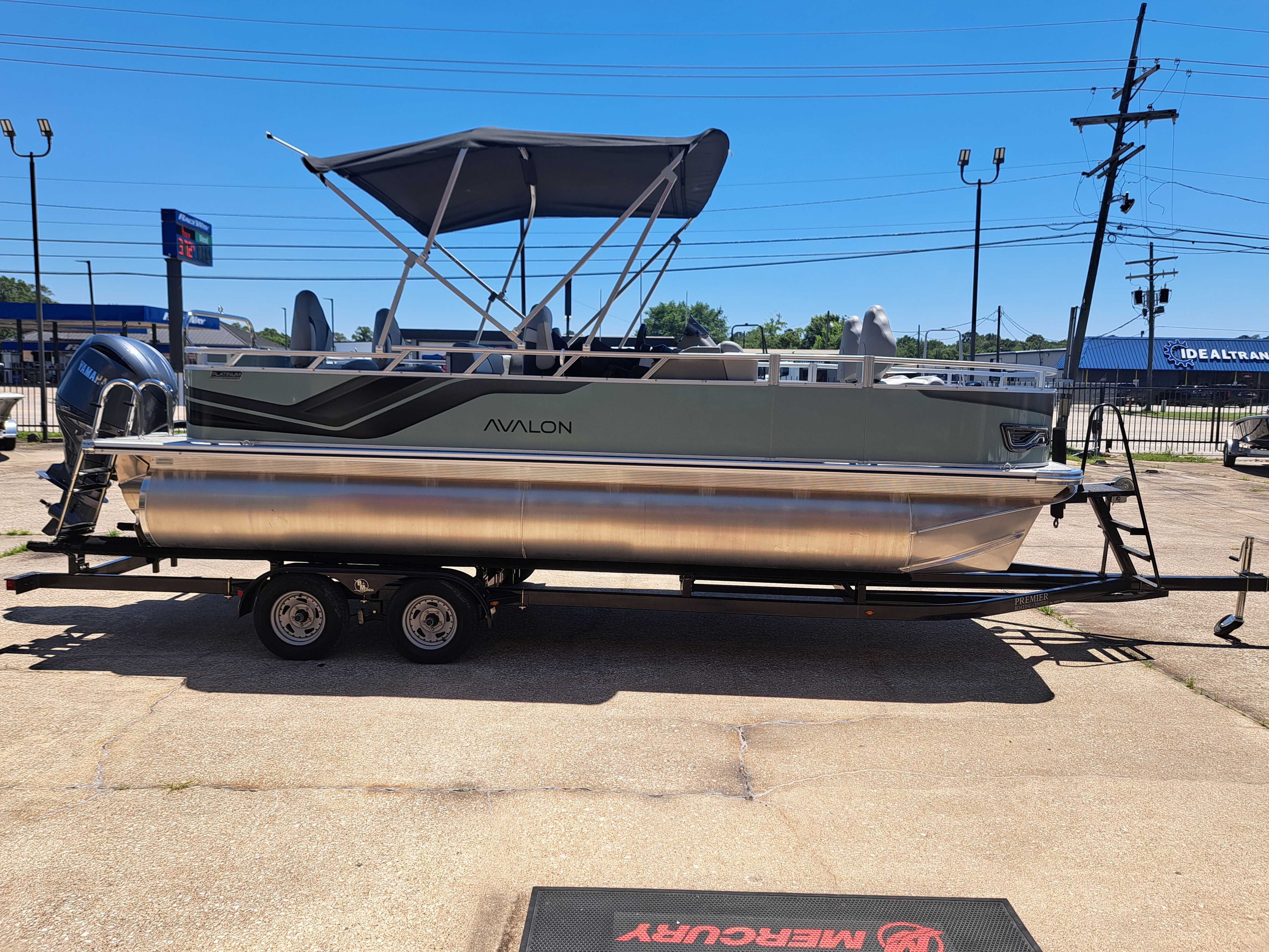 2026 Avalon Venture 85 Quad Fish - 21' - 6