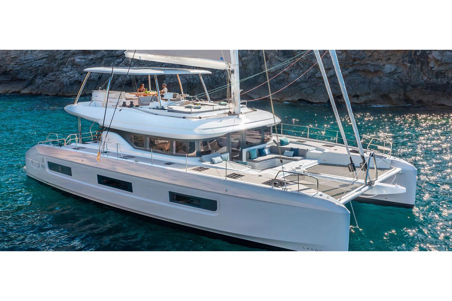 2025 Lagoon 60