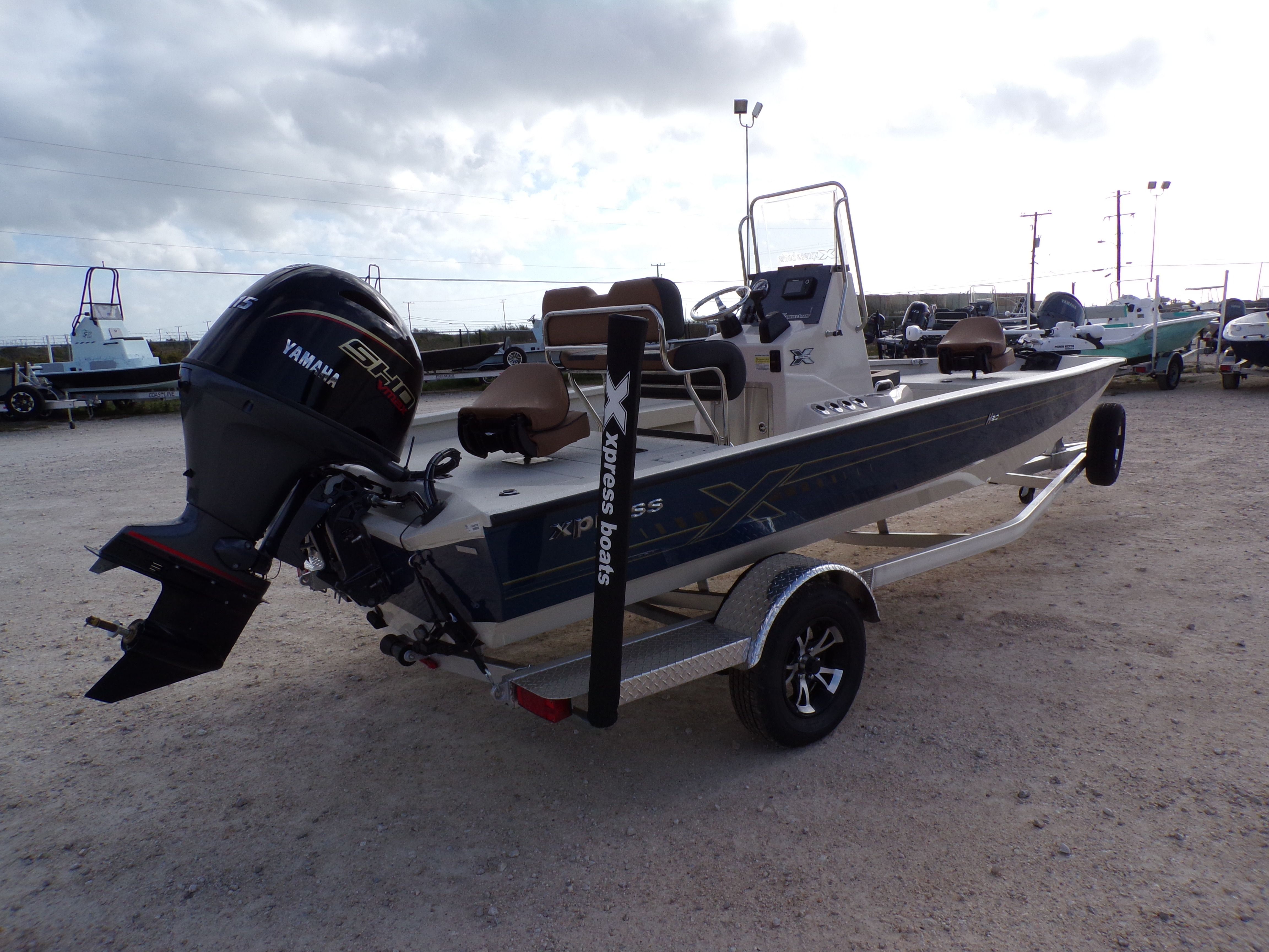 2026 Xpress H20BAY - 12