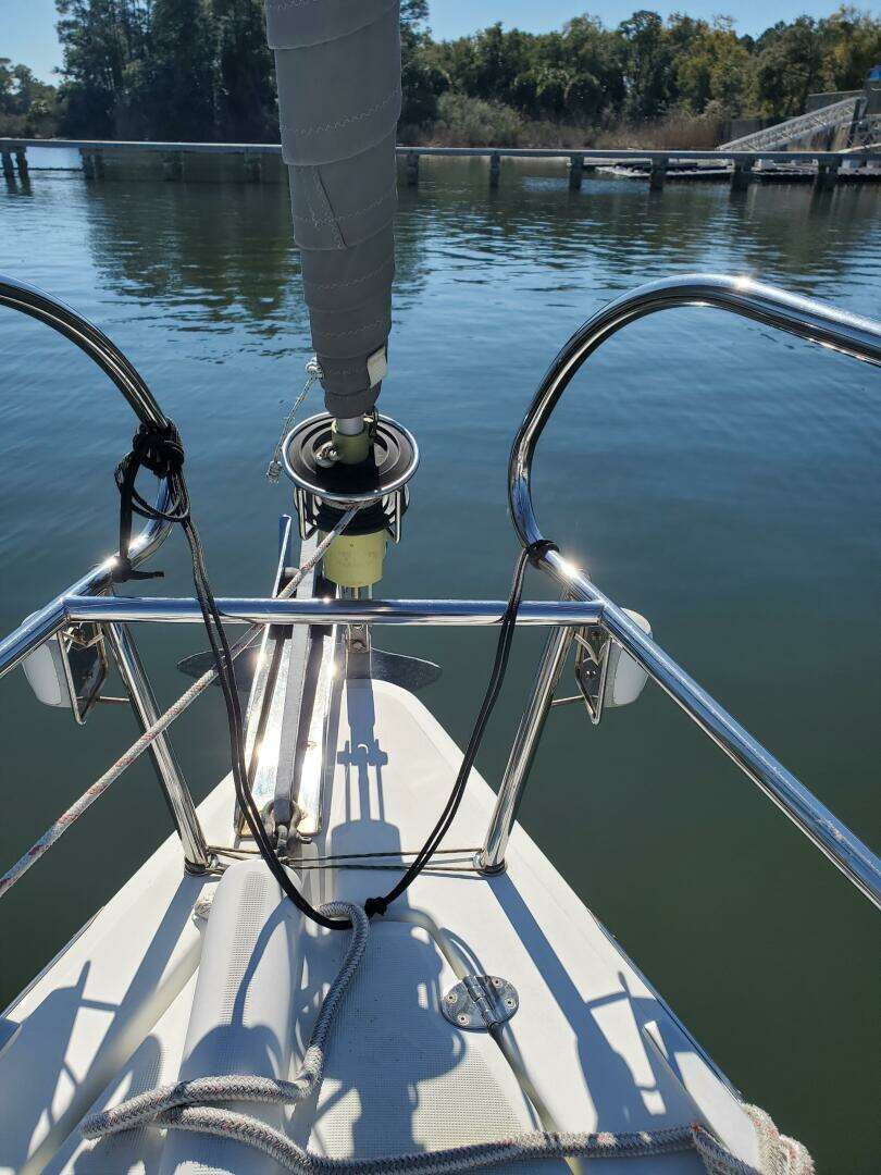 2011 Beneteau Oceanis 34 - Image 15