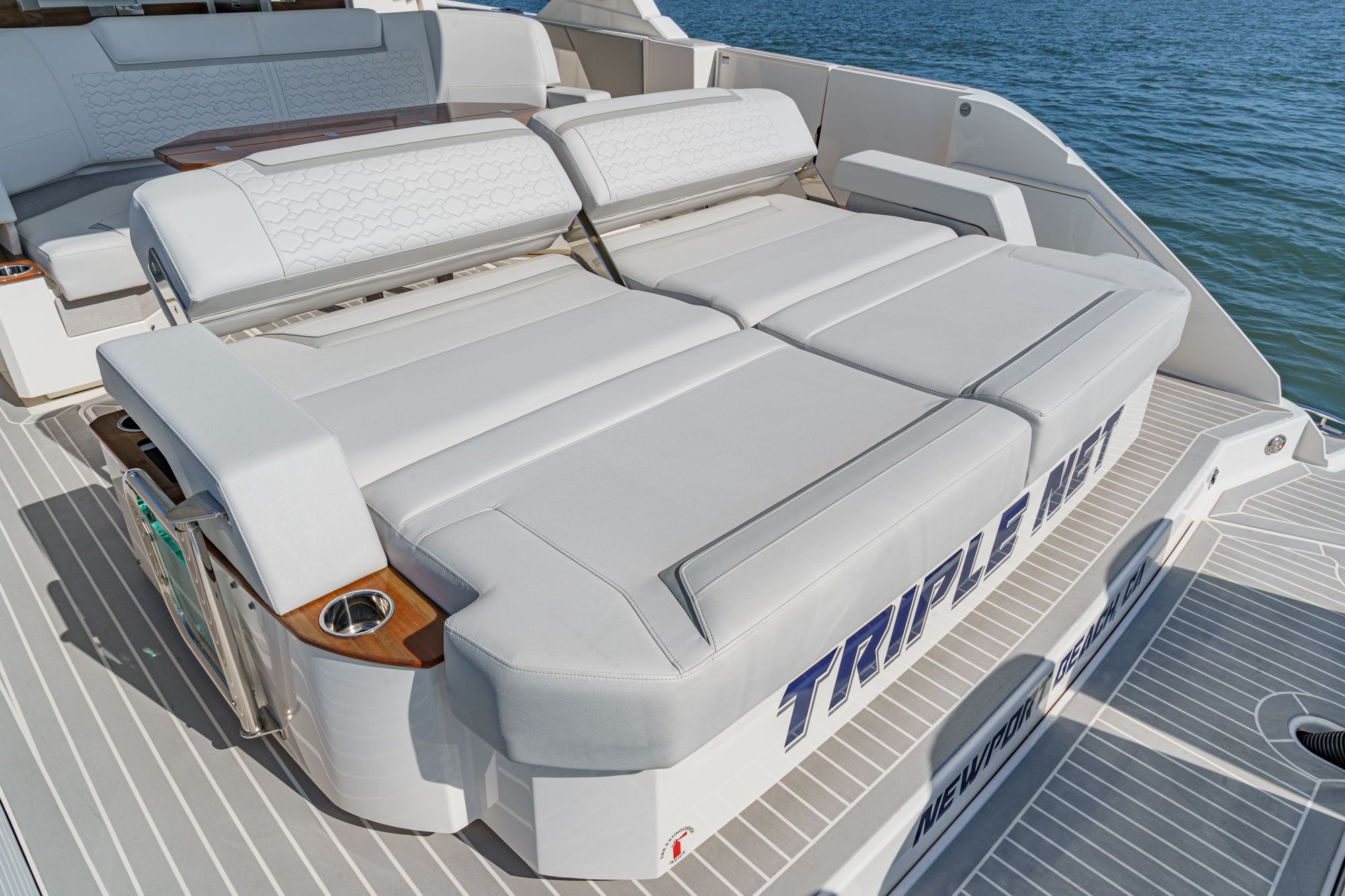2023 Tiara Yachts 48 LS - 24