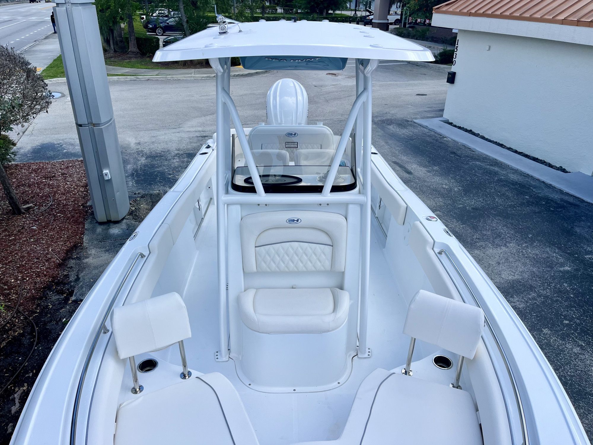 2026 Sea Hunt Ultra 234 - 16