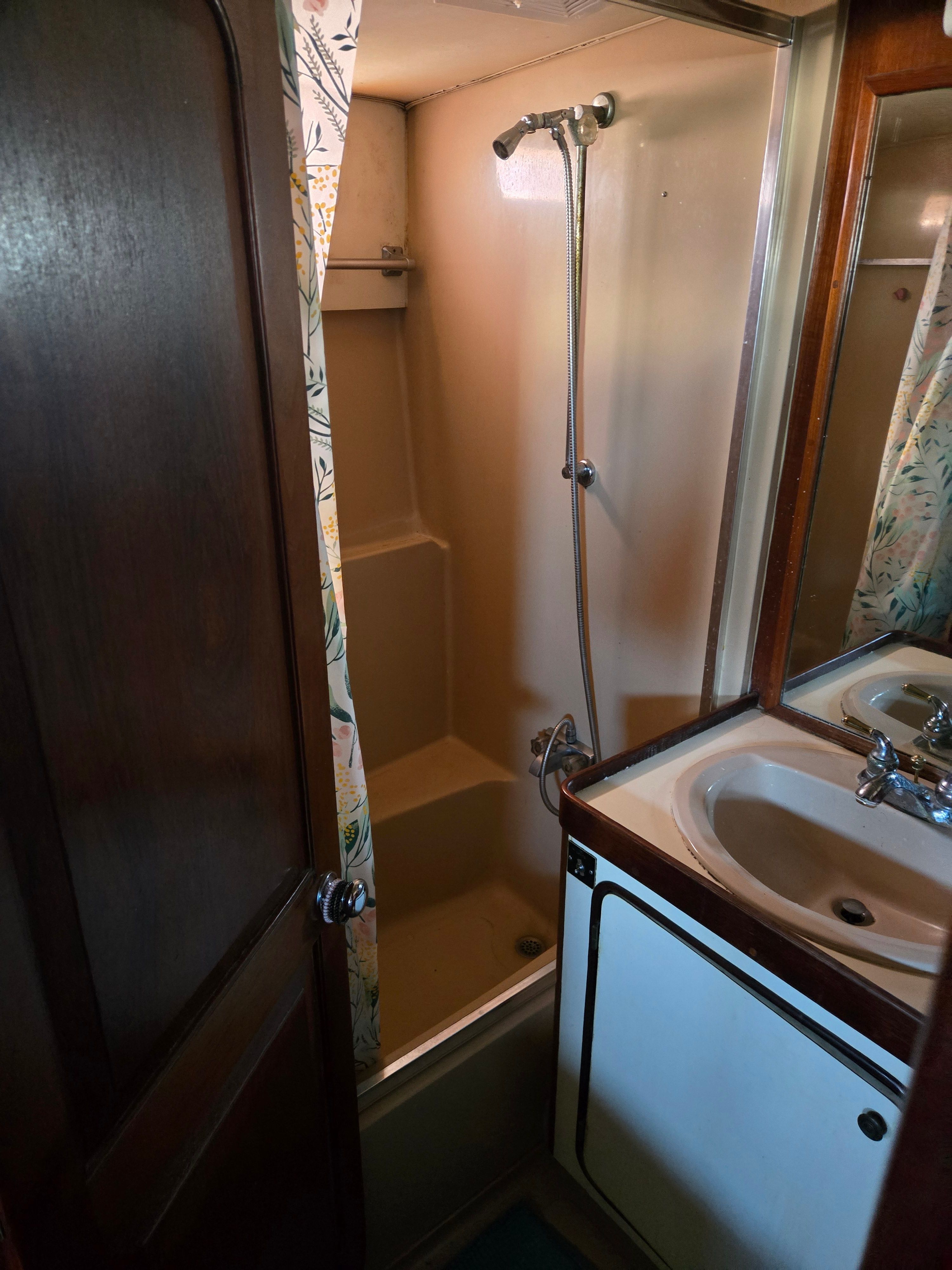1979 Gulfstar Motor Cruiser - 36