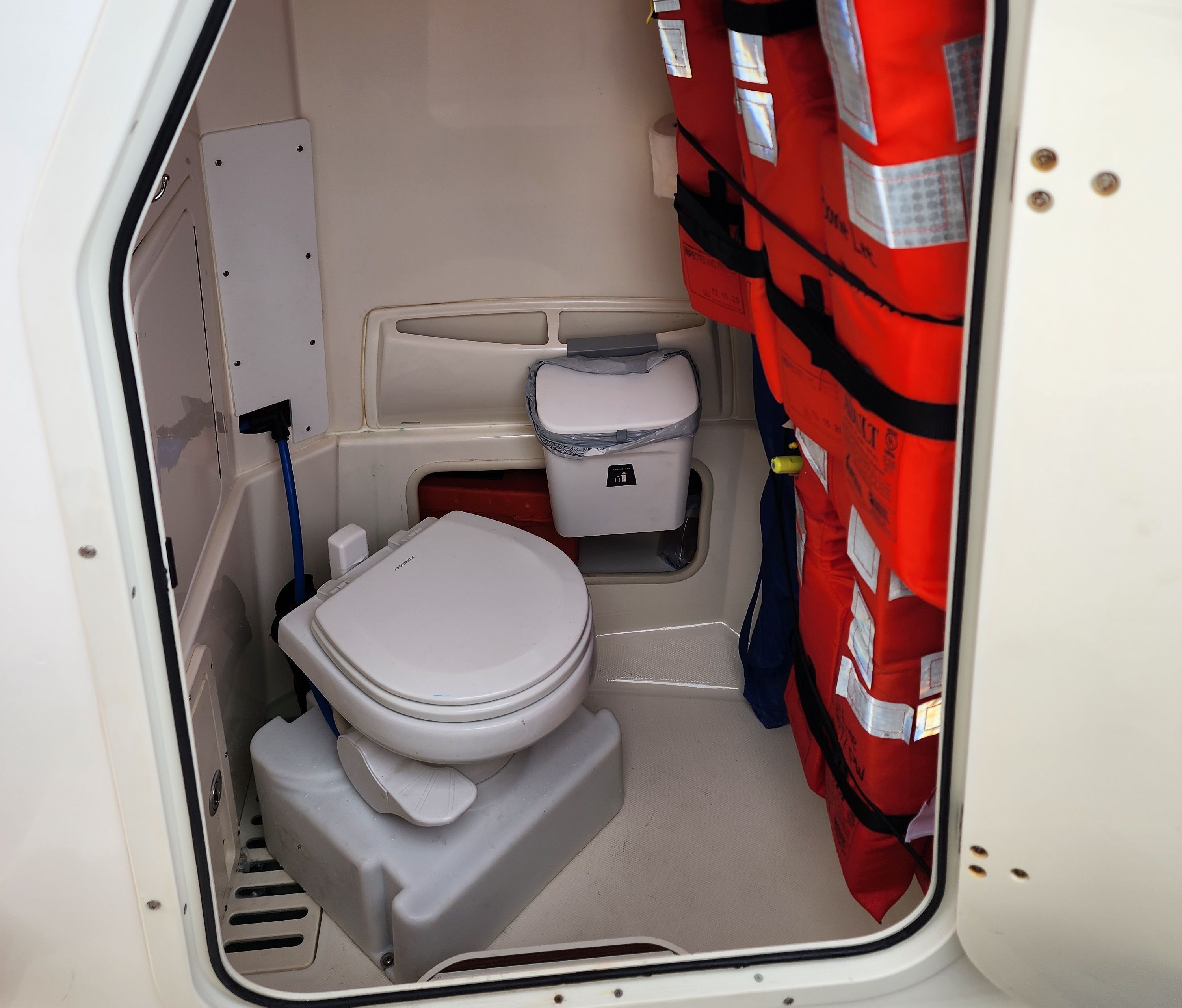 2014 Boston Whaler 250 Outrage - 2
